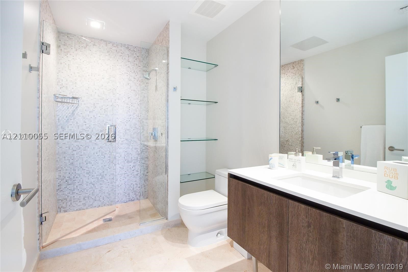 88 SW 7th St #3202, Miami FL 33130