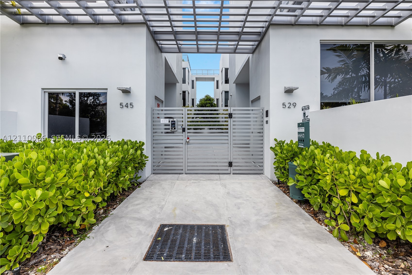 529 SW 11th St #101, Miami FL 33129