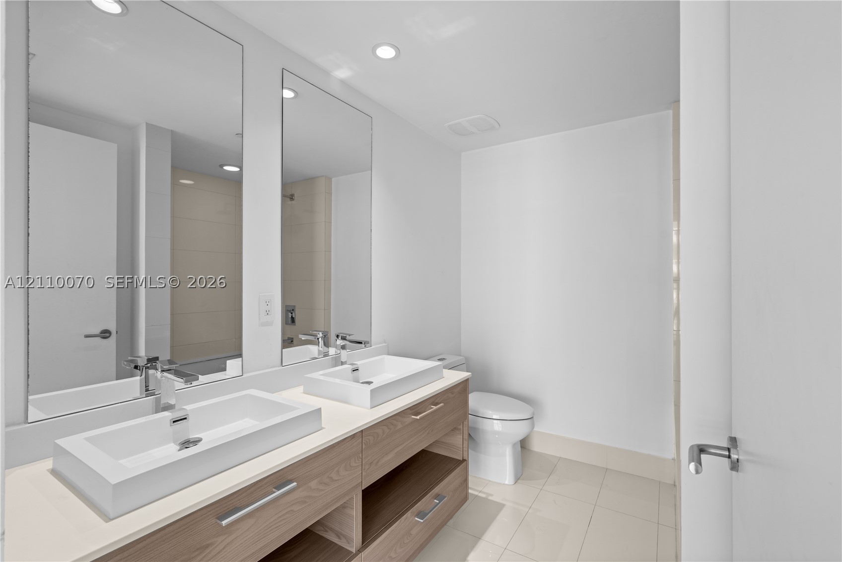 1300 S Miami Ave #2911, Miami FL 33130