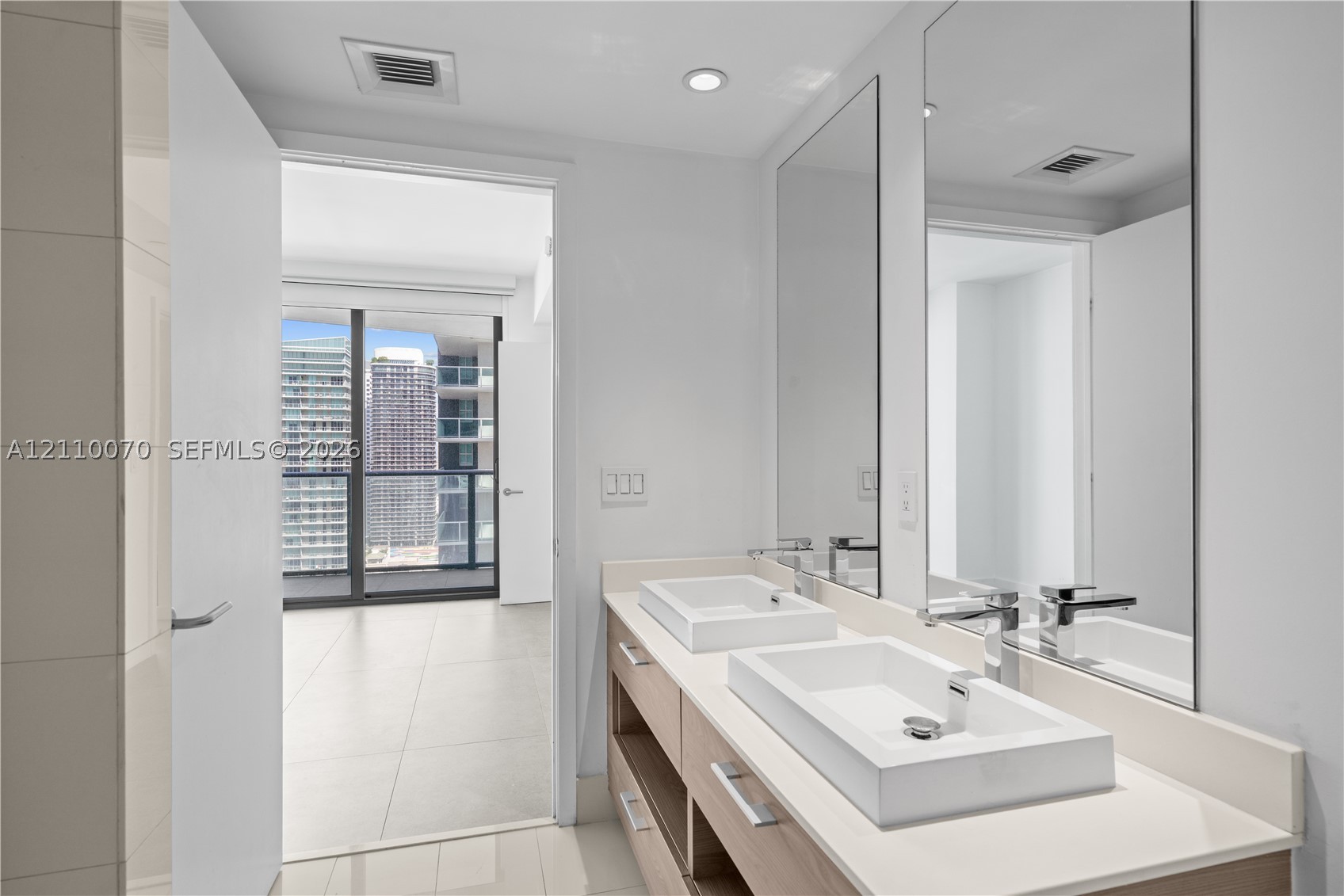 1300 S Miami Ave #2911, Miami FL 33130