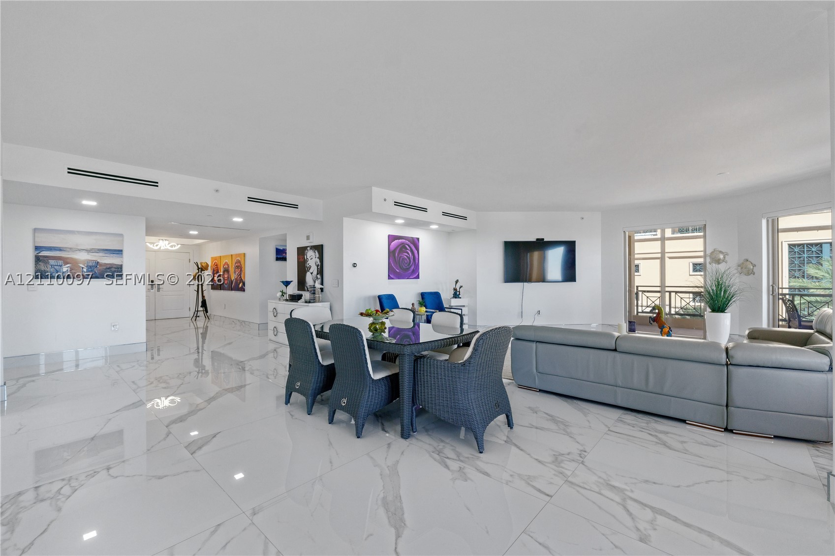 3415 N Ocean Dr #401, Hollywood FL 33019