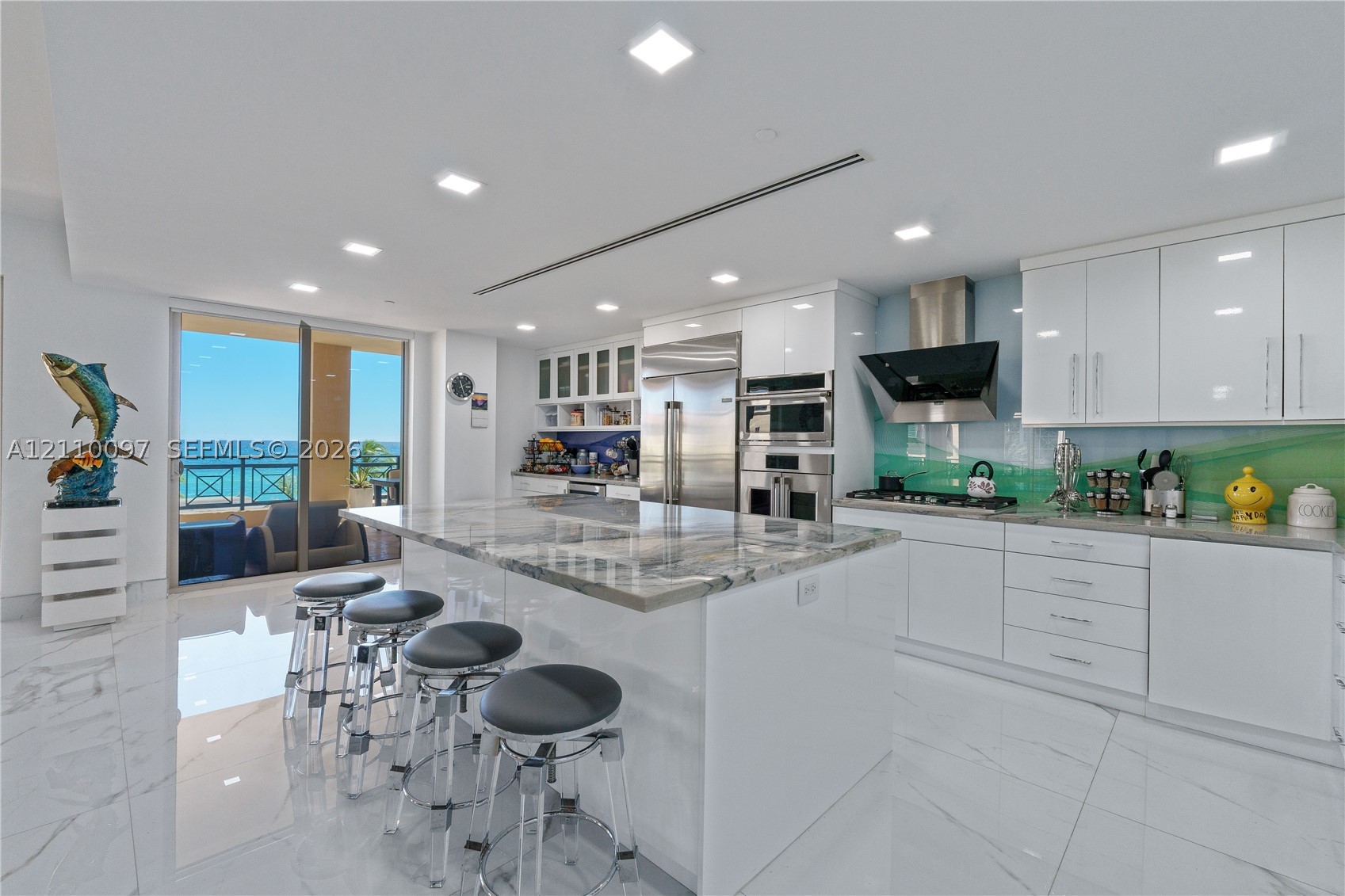 3415 N Ocean Dr #401, Hollywood FL 33019