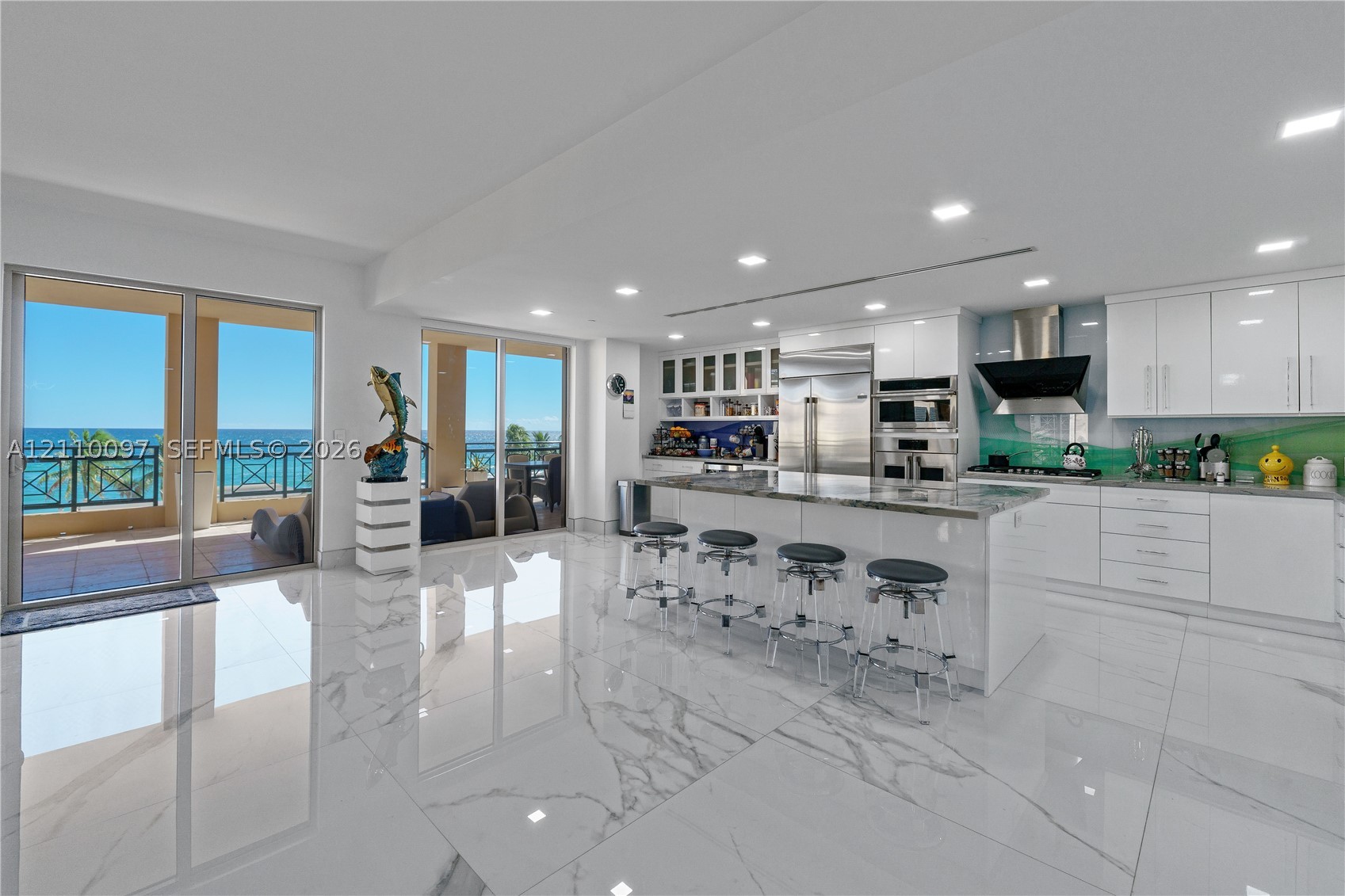 3415 N Ocean Dr #401, Hollywood FL 33019