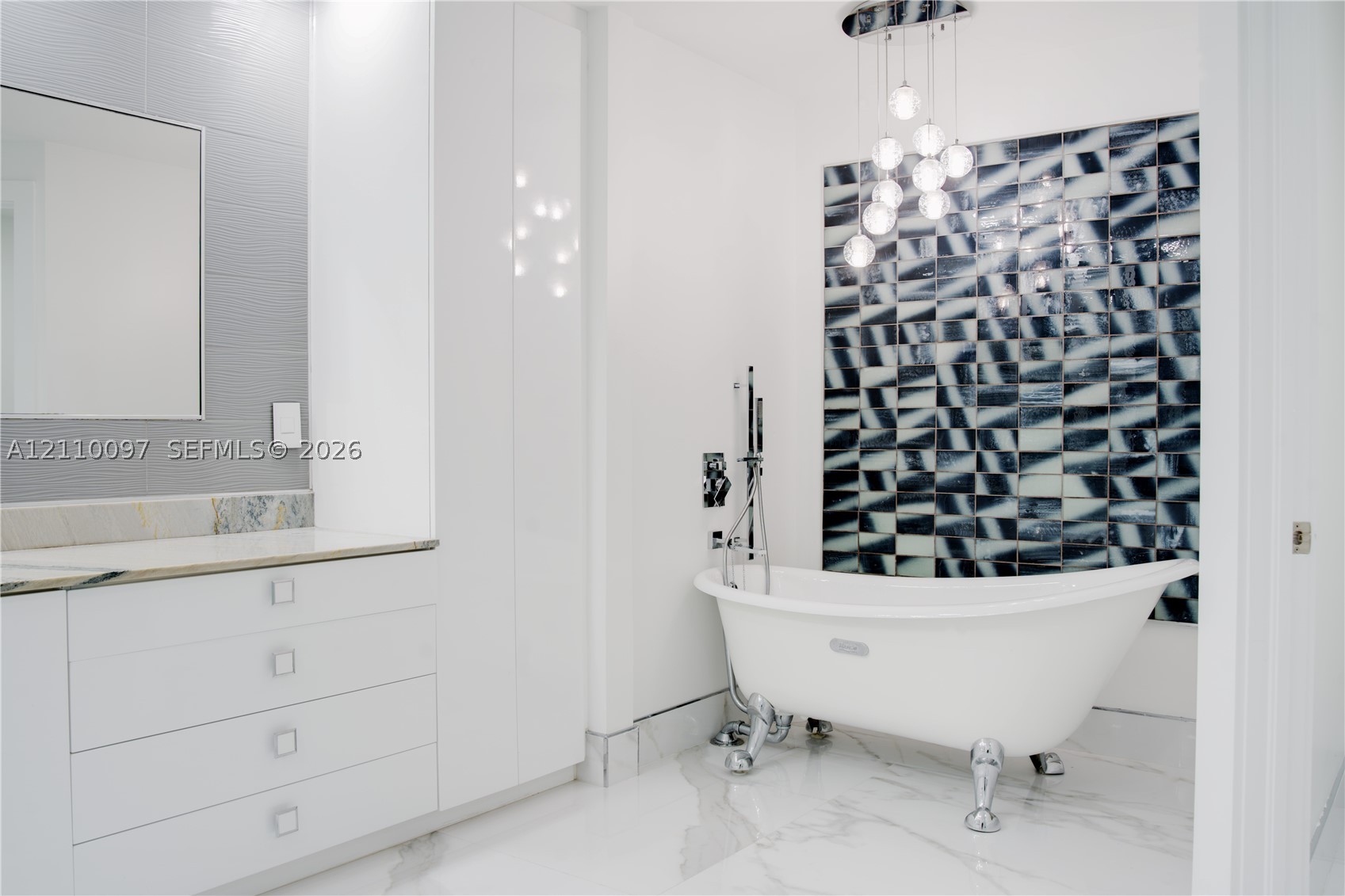 3415 N Ocean Dr #401, Hollywood FL 33019
