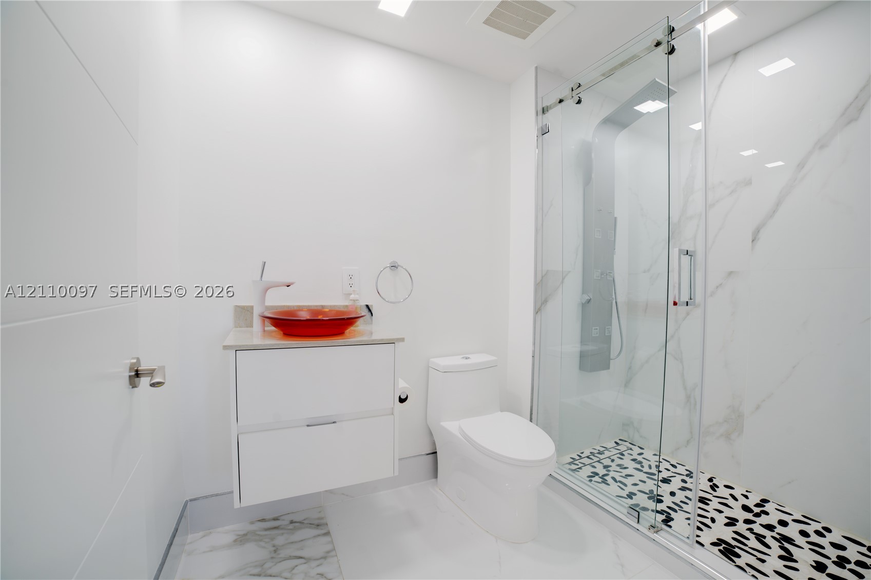 3415 N Ocean Dr #401, Hollywood FL 33019