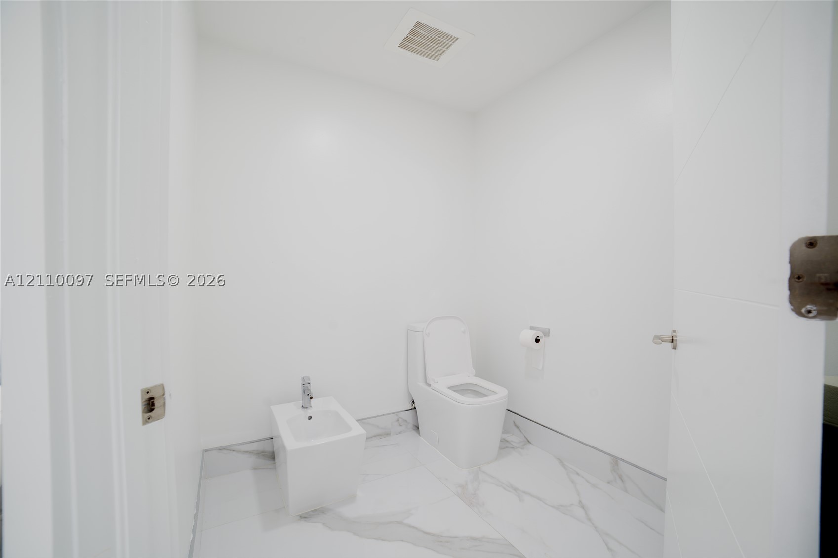 3415 N Ocean Dr #401, Hollywood FL 33019