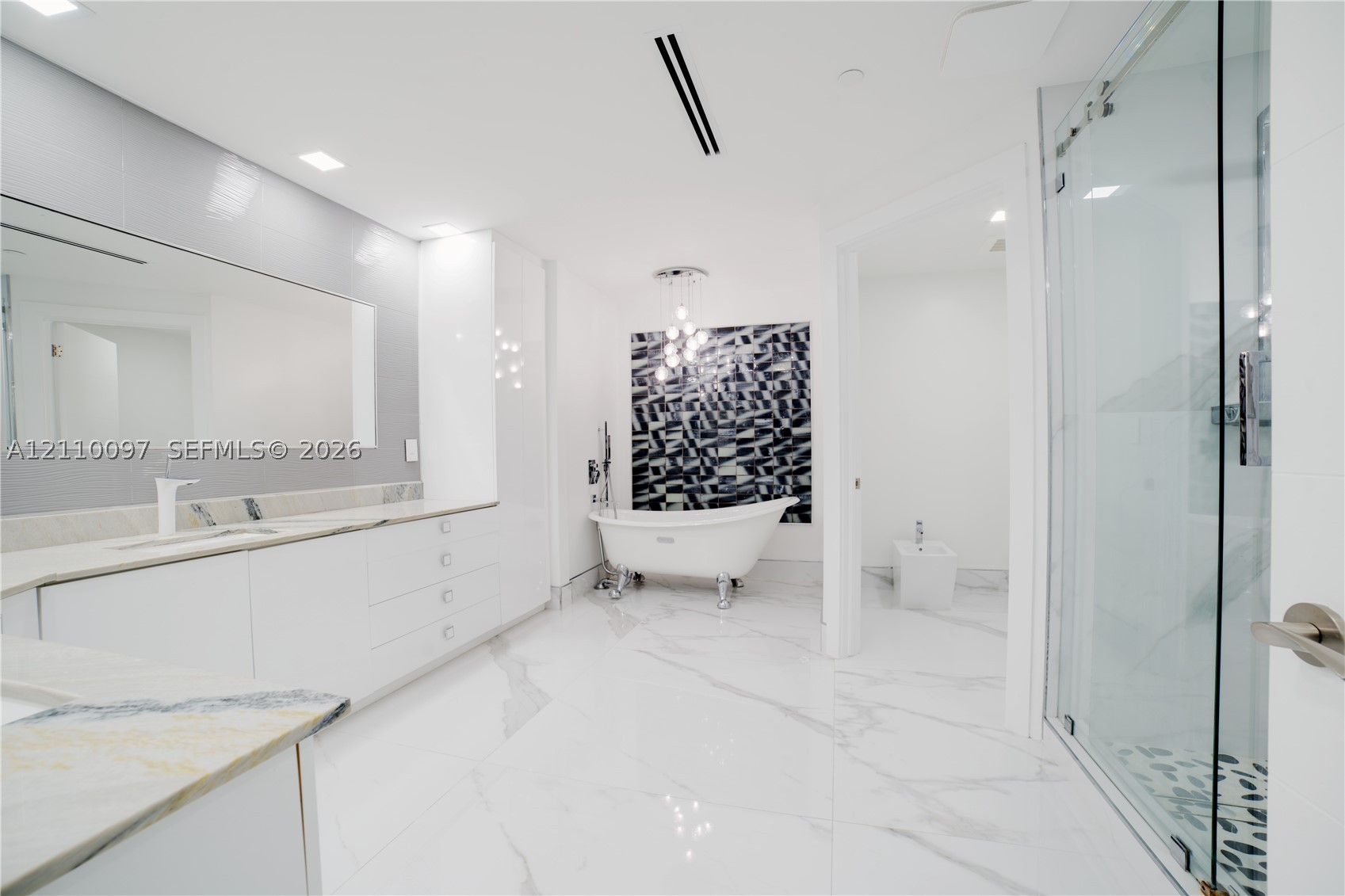 3415 N Ocean Dr #401, Hollywood FL 33019