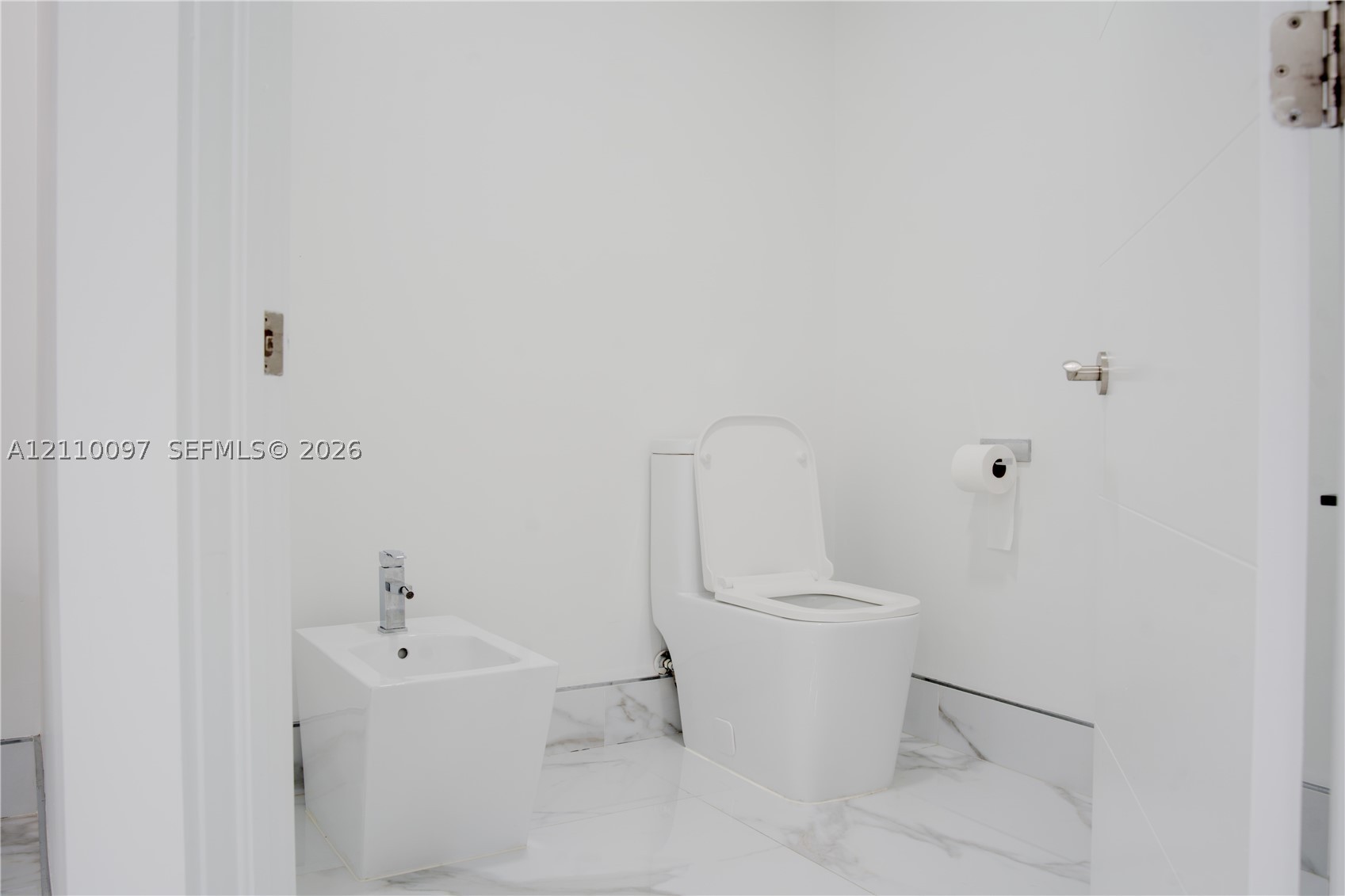 3415 N Ocean Dr #401, Hollywood FL 33019