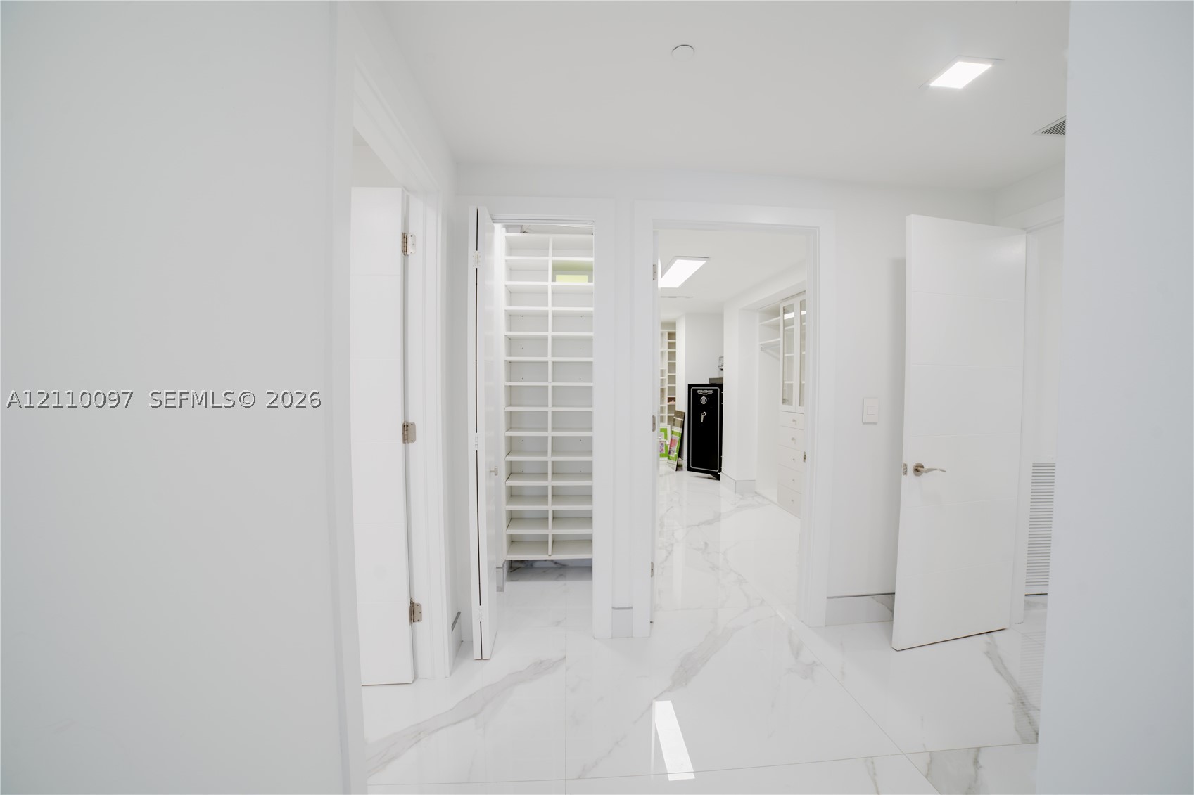 3415 N Ocean Dr #401, Hollywood FL 33019