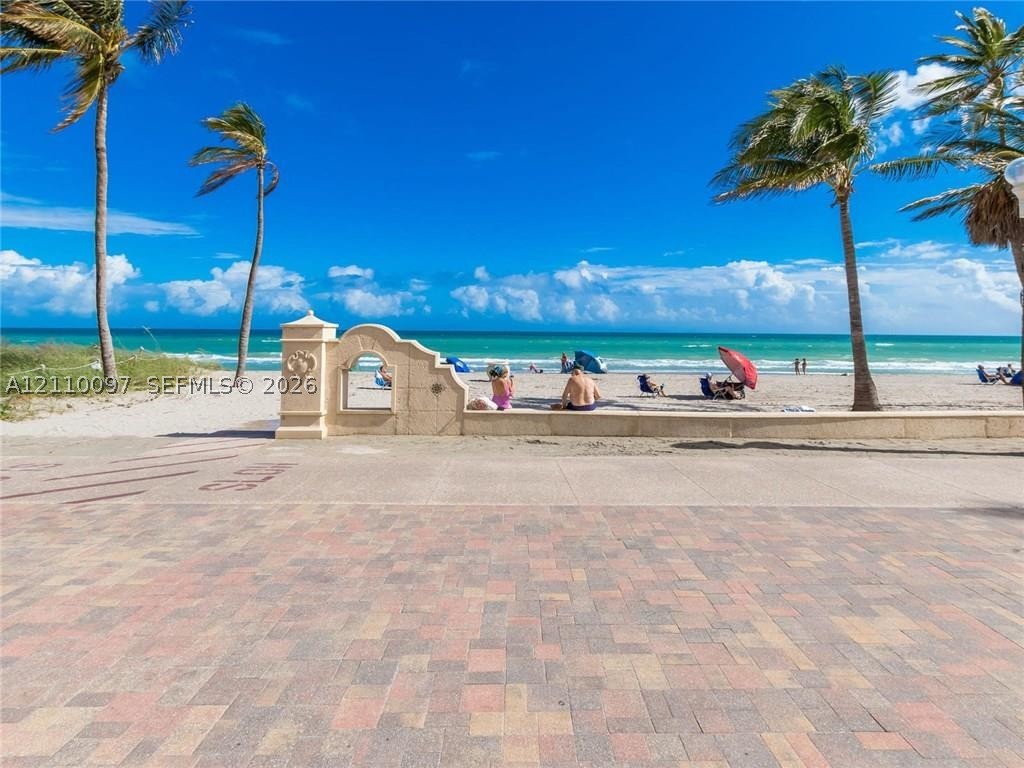 3415 N Ocean Dr #401, Hollywood FL 33019