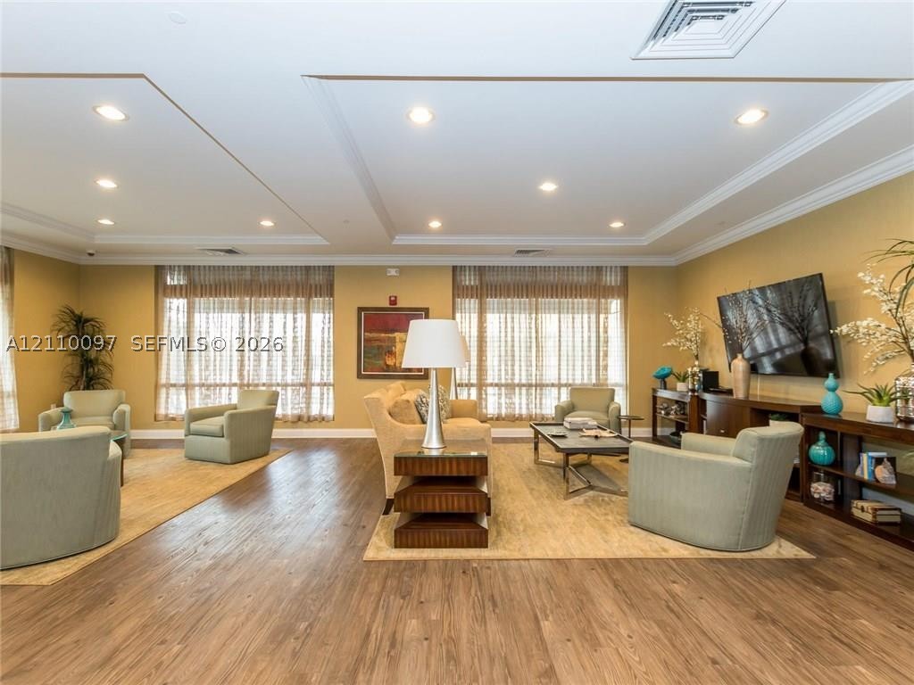 3415 N Ocean Dr #401, Hollywood FL 33019