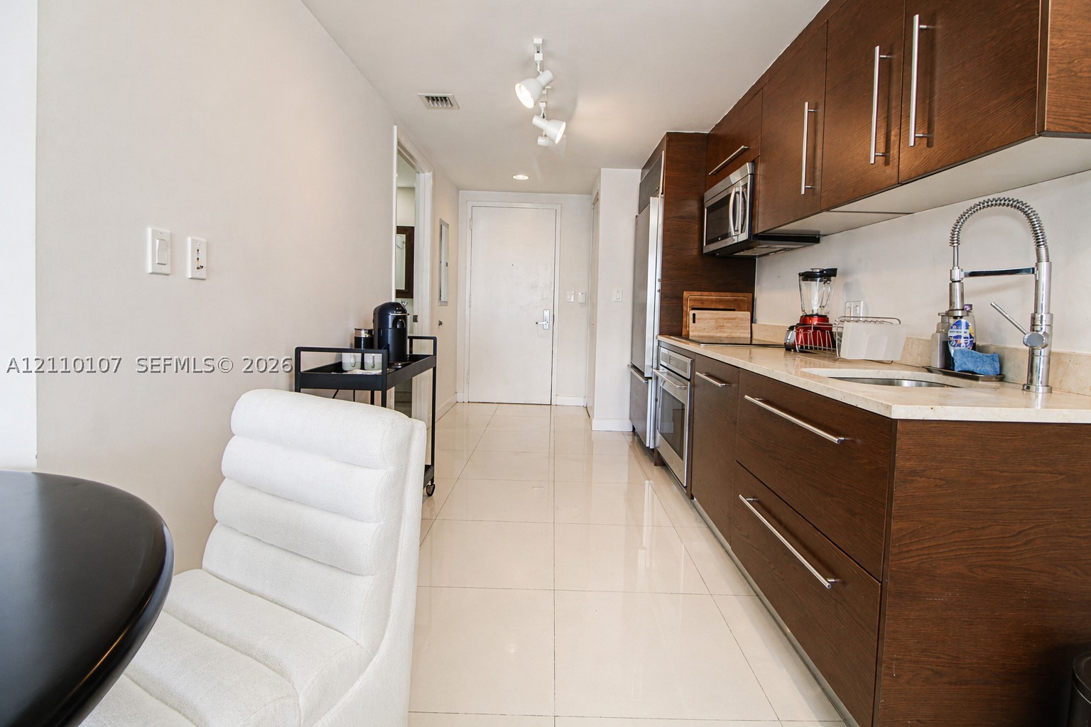 465 Brickell Ave #4604, Miami FL 33131