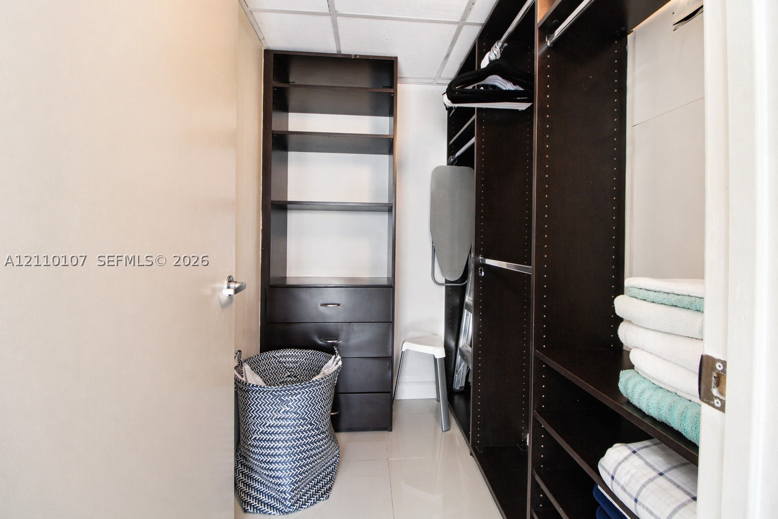 465 Brickell Ave #4604, Miami FL 33131