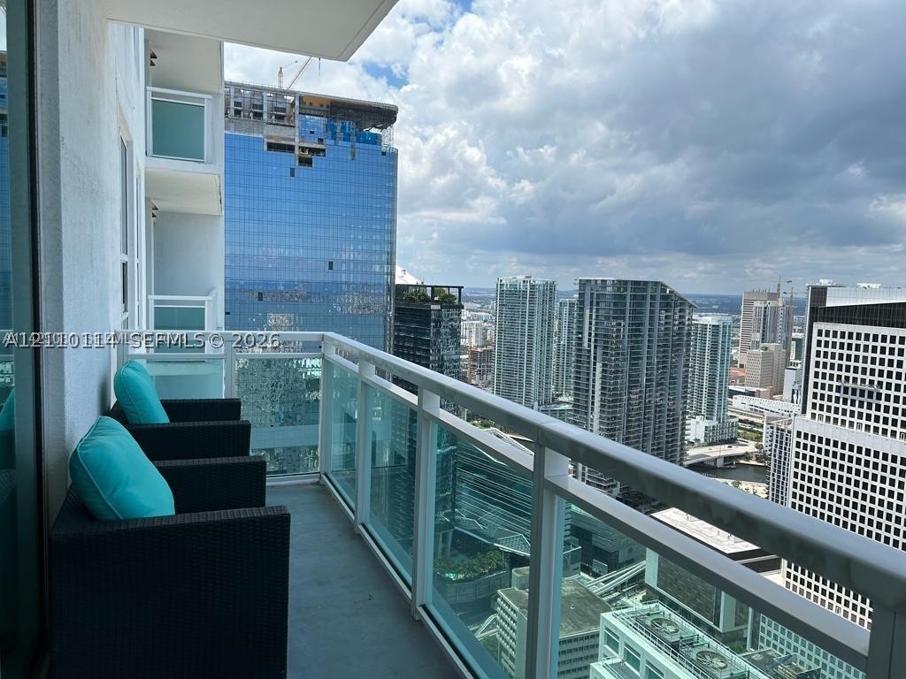 950 Brickell Bay Dr #5108, Miami FL 33131