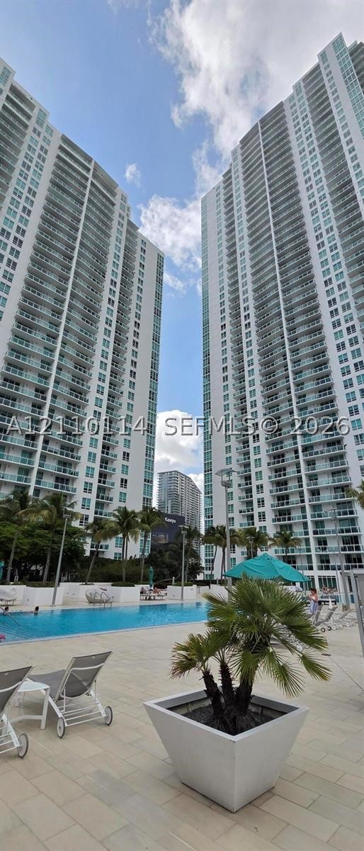 950 Brickell Bay Dr #5108, Miami FL 33131