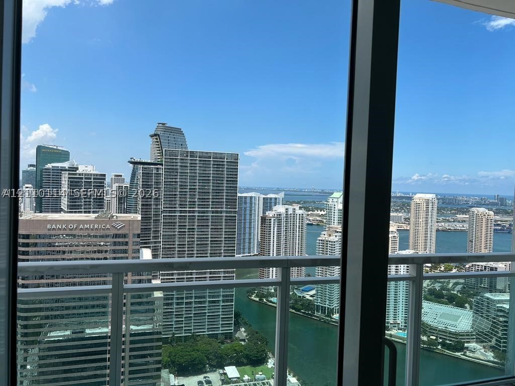 950 Brickell Bay Dr #5108, Miami FL 33131