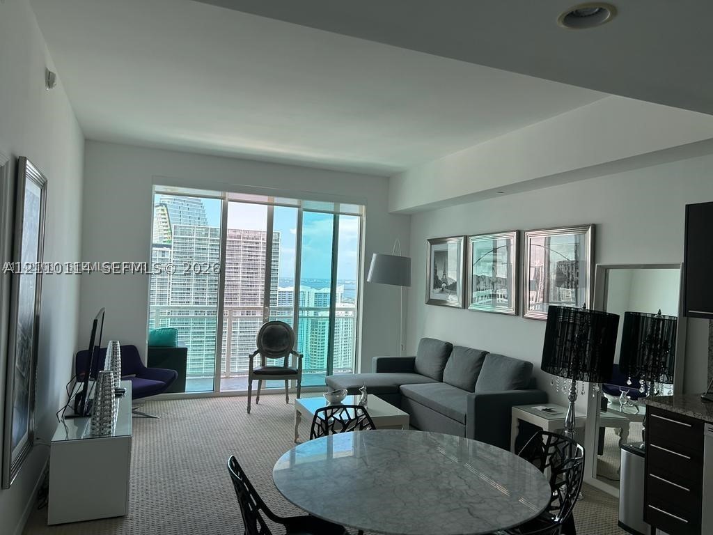 950 Brickell Bay Dr #5108, Miami FL 33131
