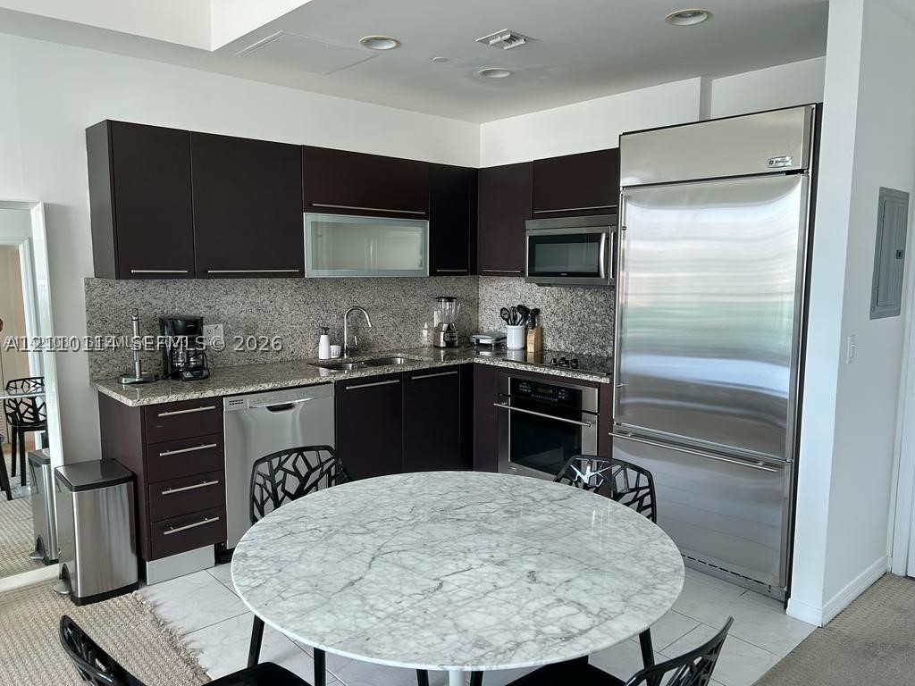 950 Brickell Bay Dr #5108, Miami FL 33131