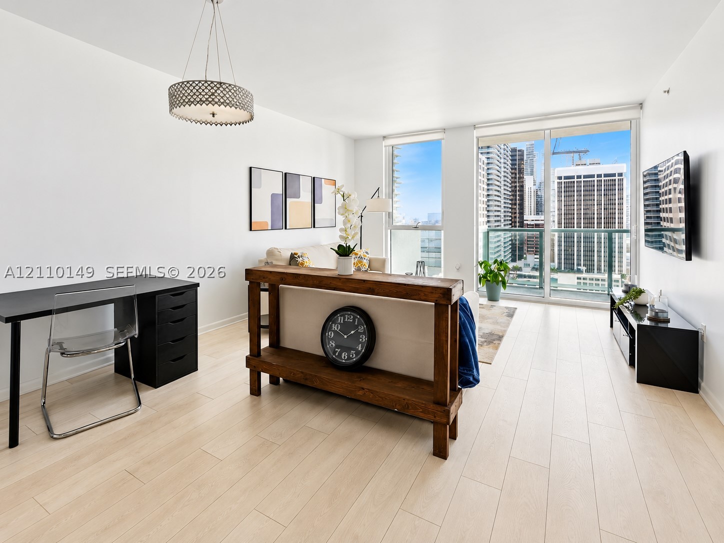 244 Biscayne Blvd #2405, Miami FL 33132