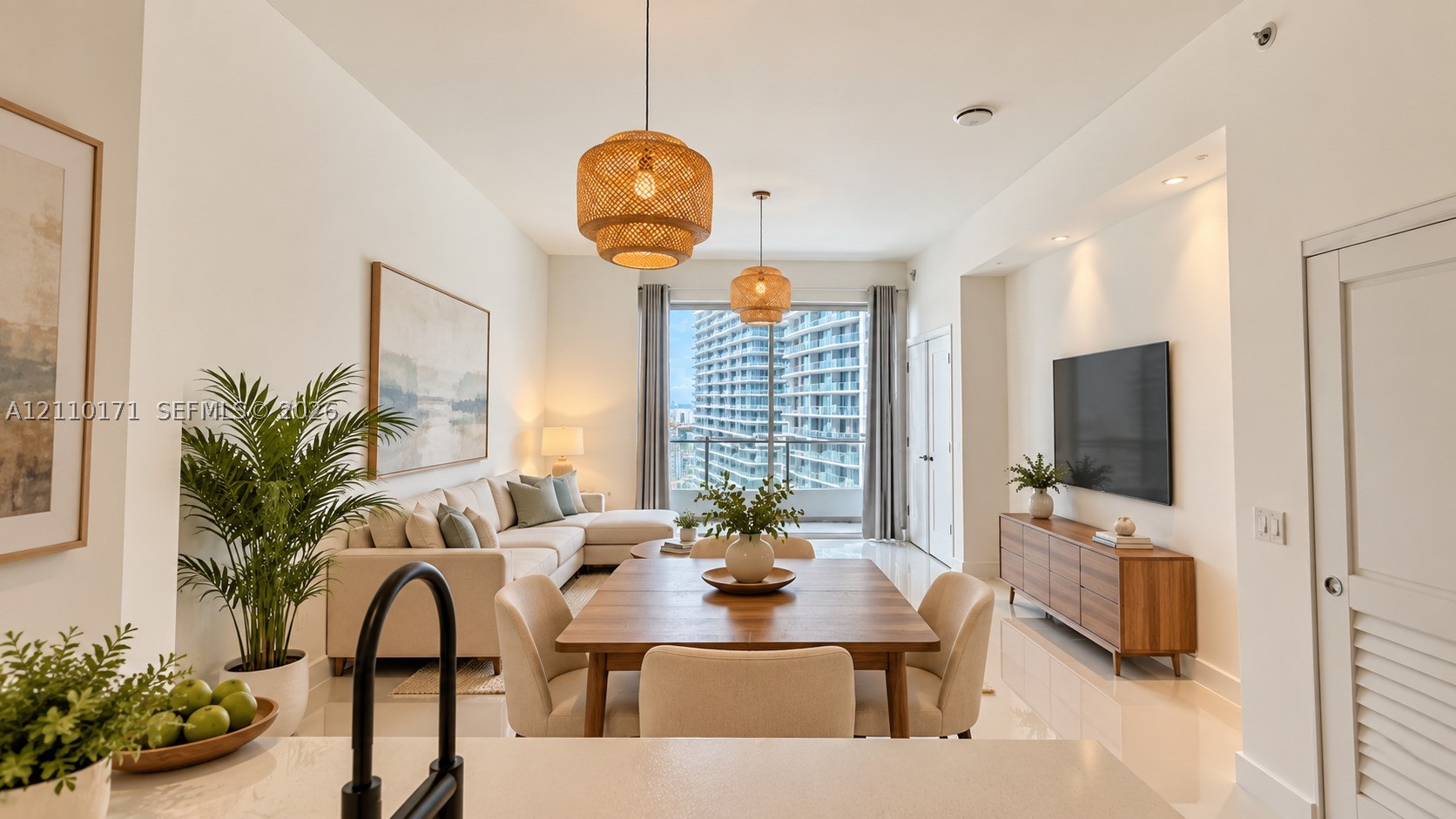 1080 Brickell Ave #2805, Miami FL 33131