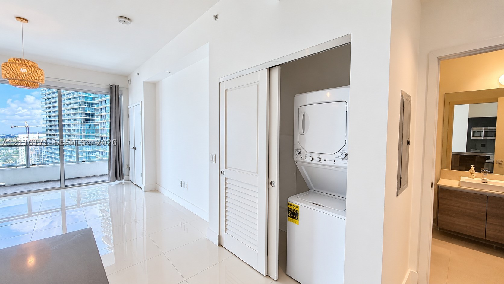 1080 Brickell Ave #2805, Miami FL 33131