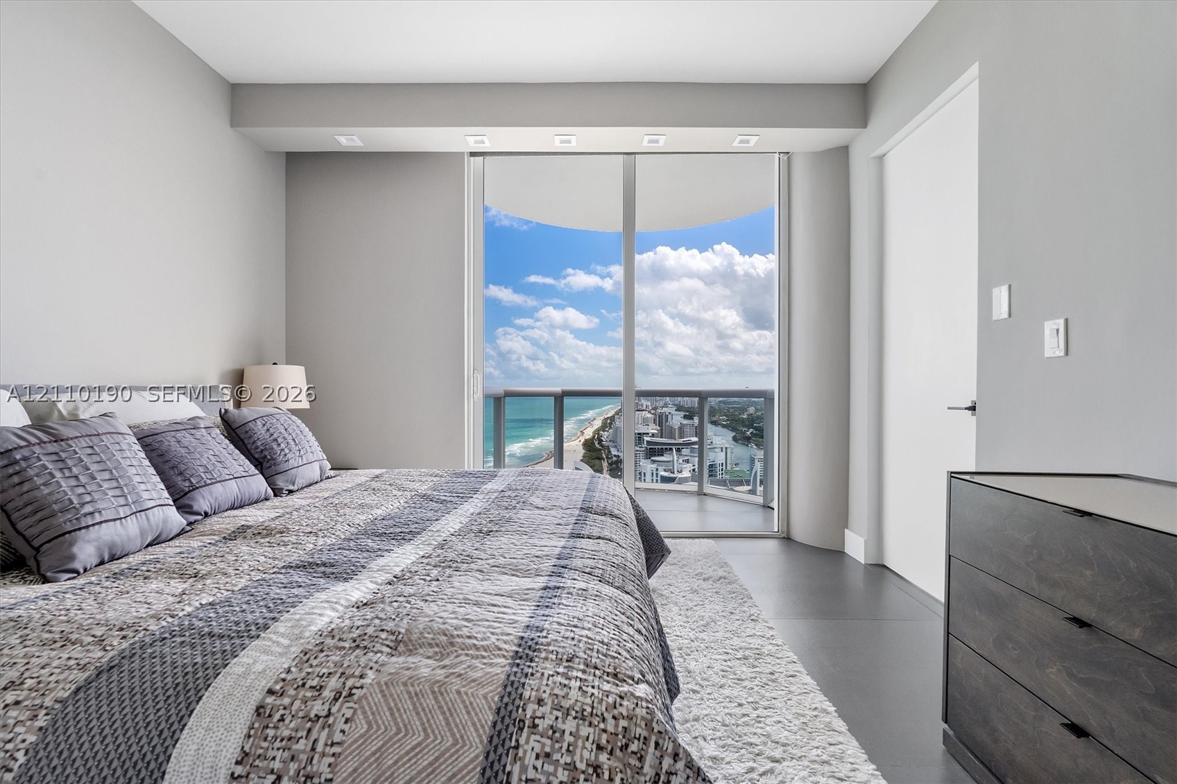 6365 Collins Ave #4307, Miami Beach FL 33141