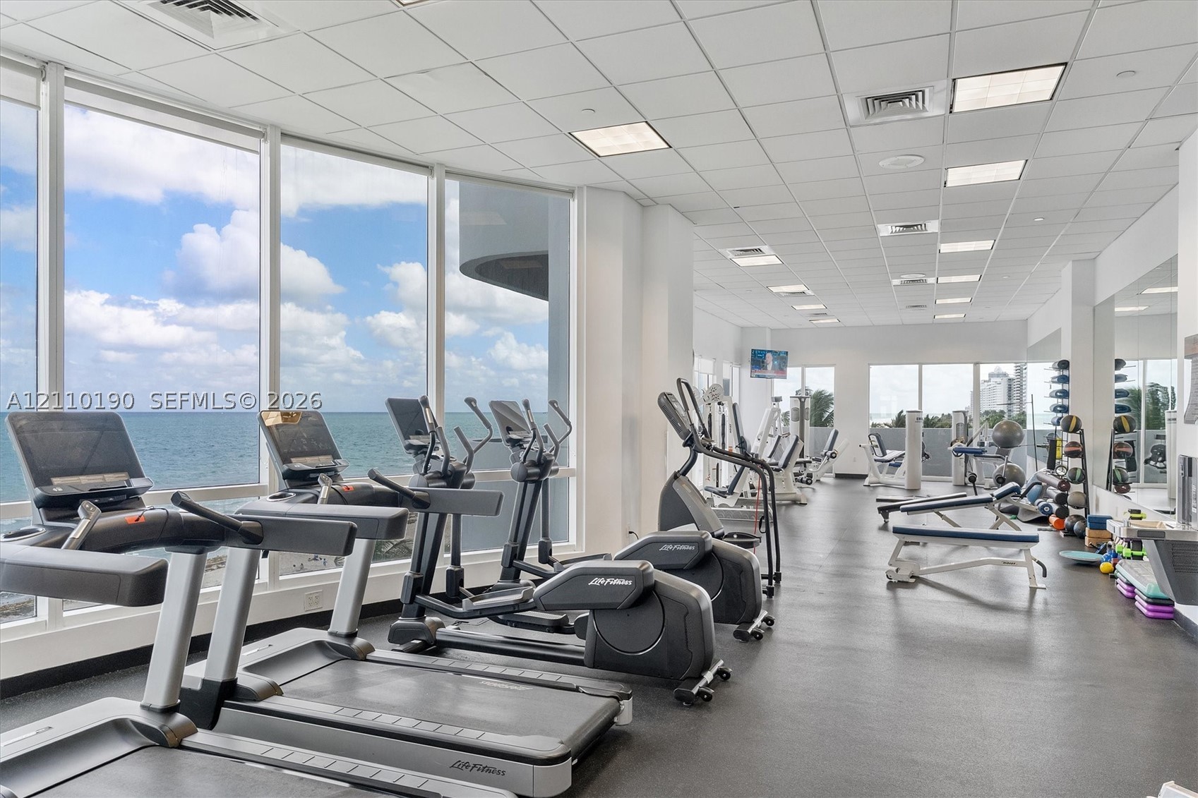 6365 Collins Ave #4307, Miami Beach FL 33141