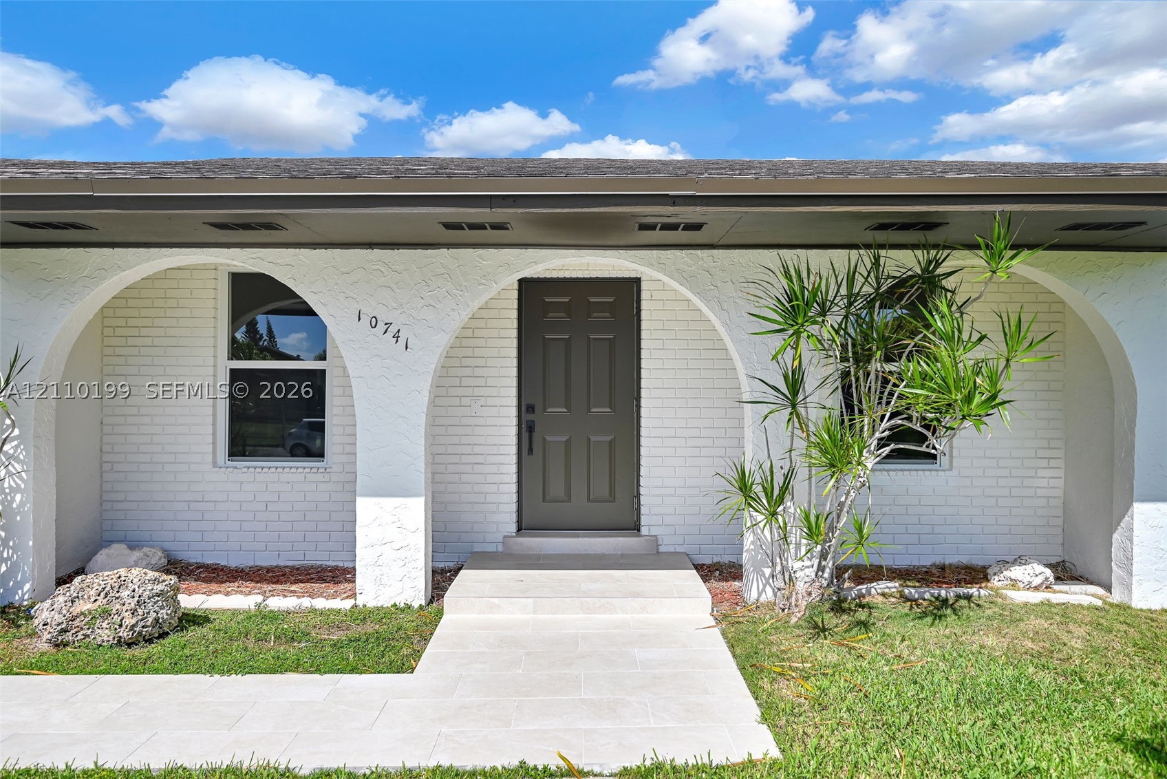10741 SW 165th St, Miami FL 33157