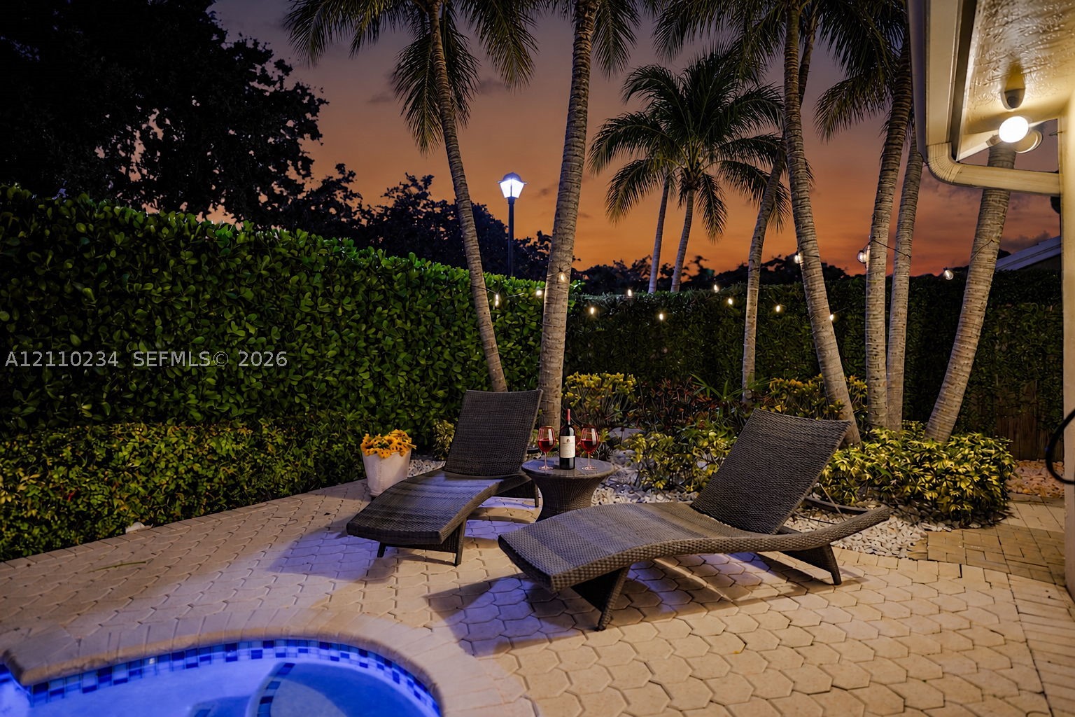 8601 SW 82nd Ter, Miami FL 33143
