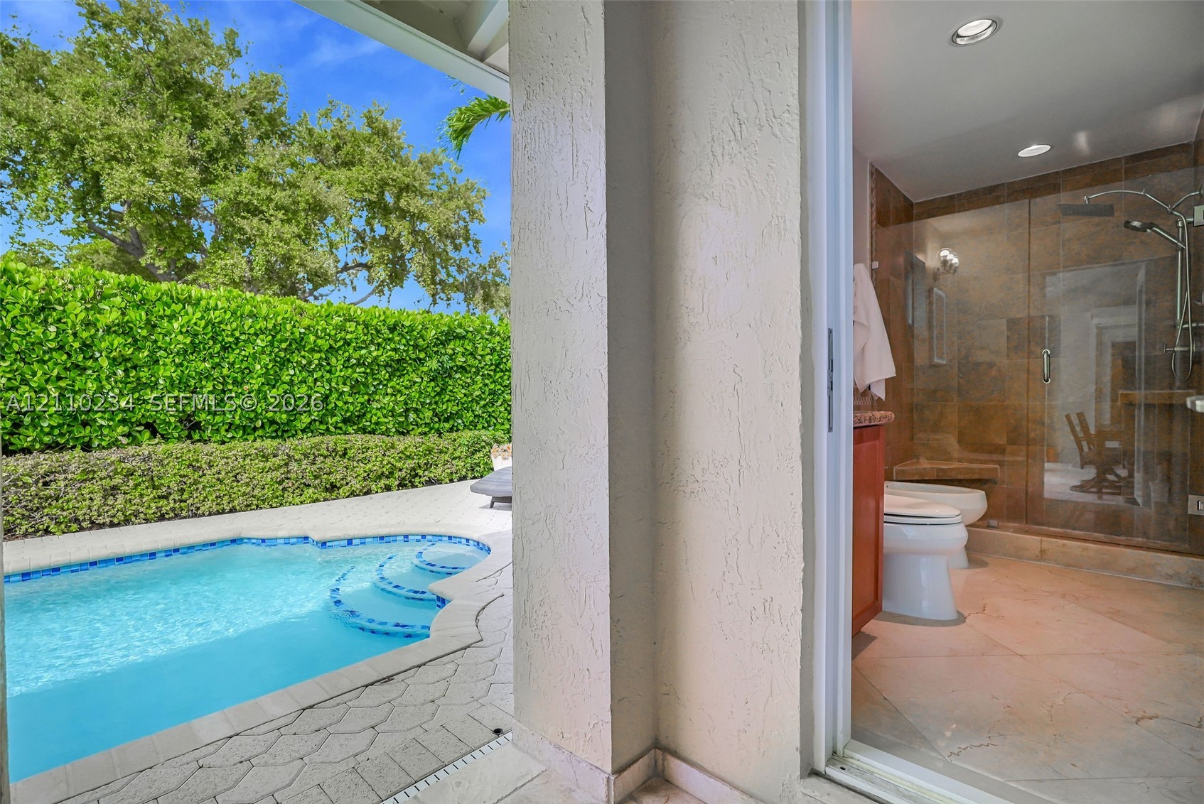 8601 SW 82nd Ter, Miami FL 33143