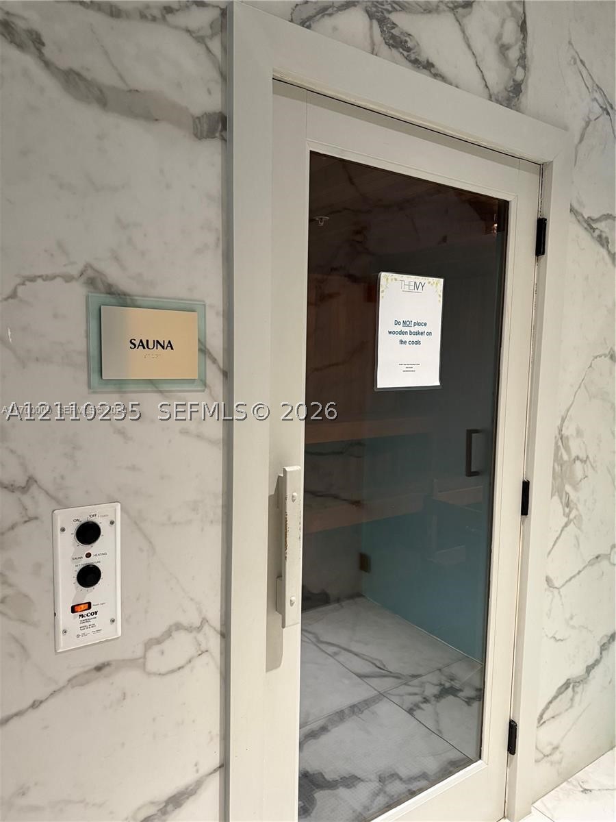 90 SW 3rd St #1114, Miami FL 33130