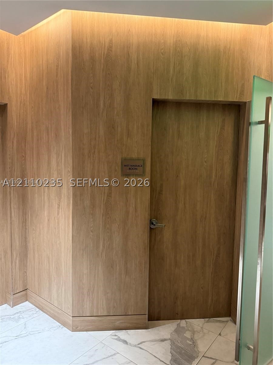 90 SW 3rd St #1114, Miami FL 33130