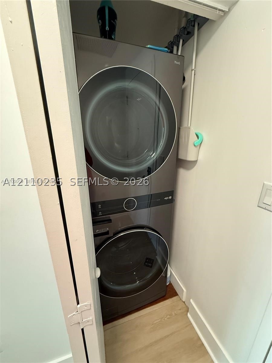 90 SW 3rd St #1114, Miami FL 33130