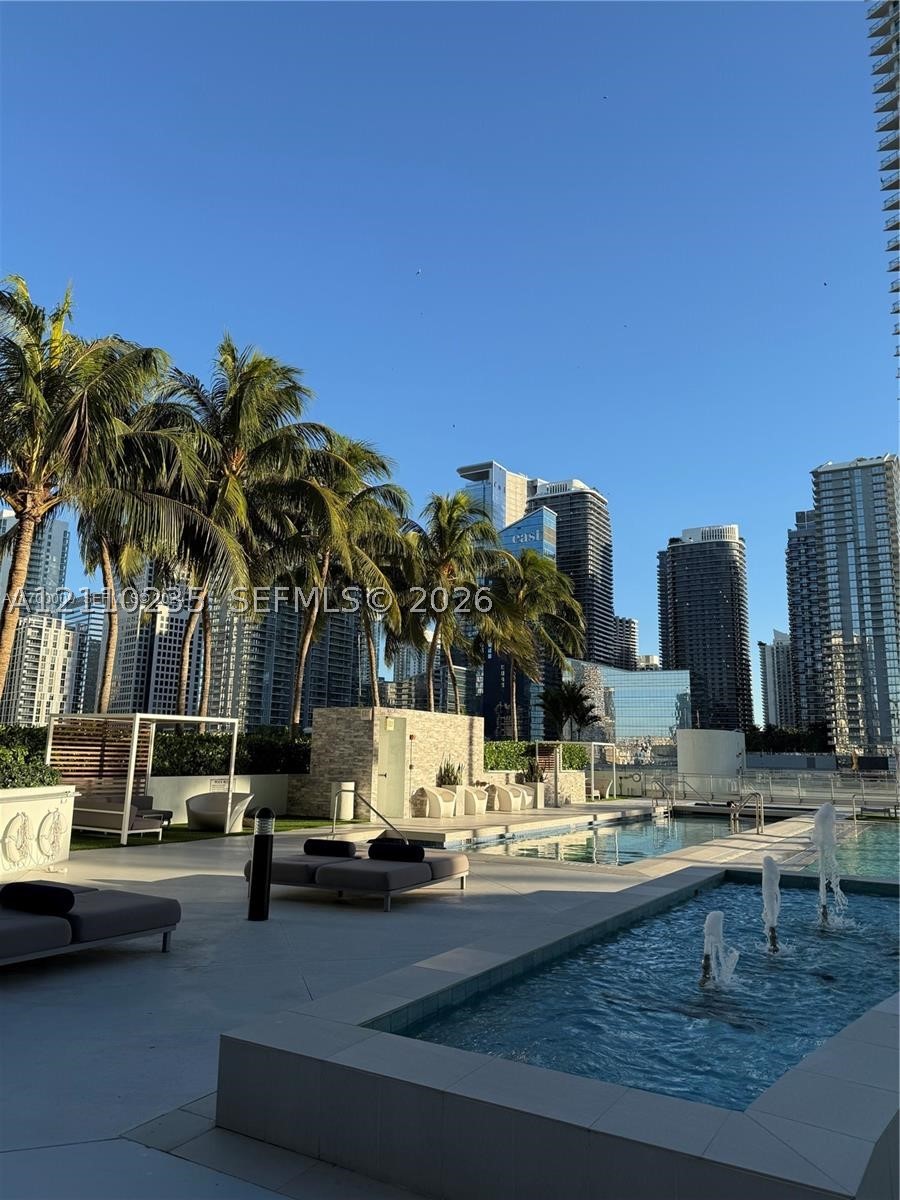 90 SW 3rd St #1114, Miami FL 33130