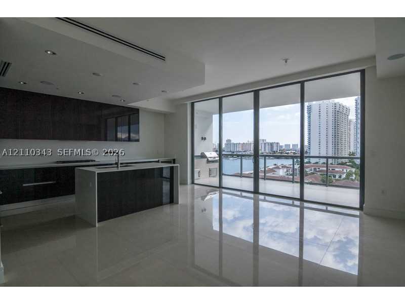 3250 NE 188 STREET #905, Aventura FL 33180