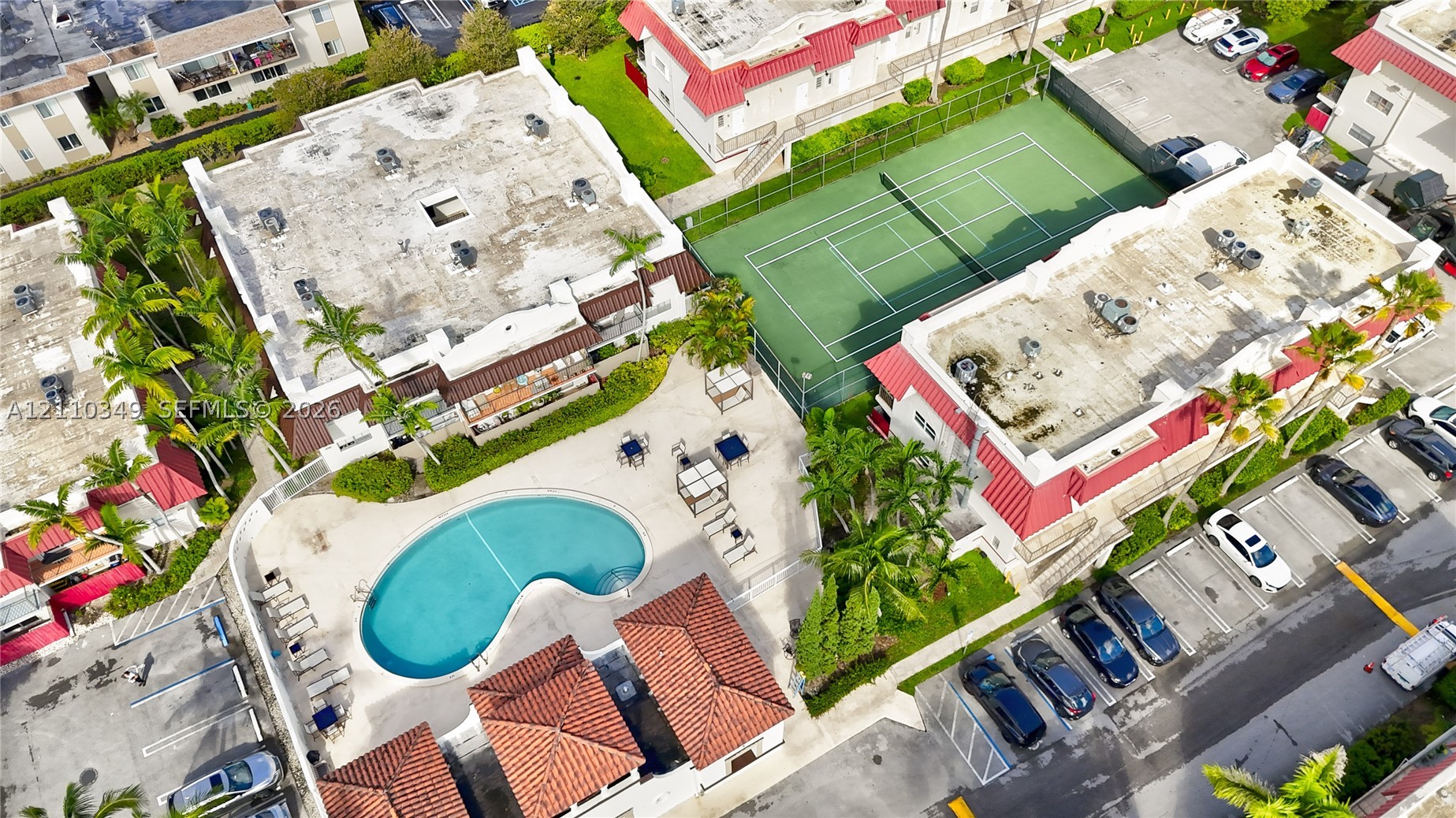 8600 SW 67th Ave #905, Pinecrest FL 33156