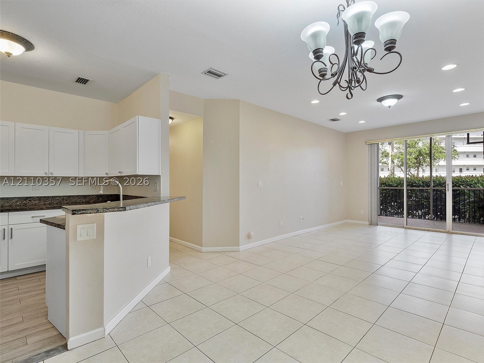 85 Gulfstream Rd #105A, Dania Beach FL 33004