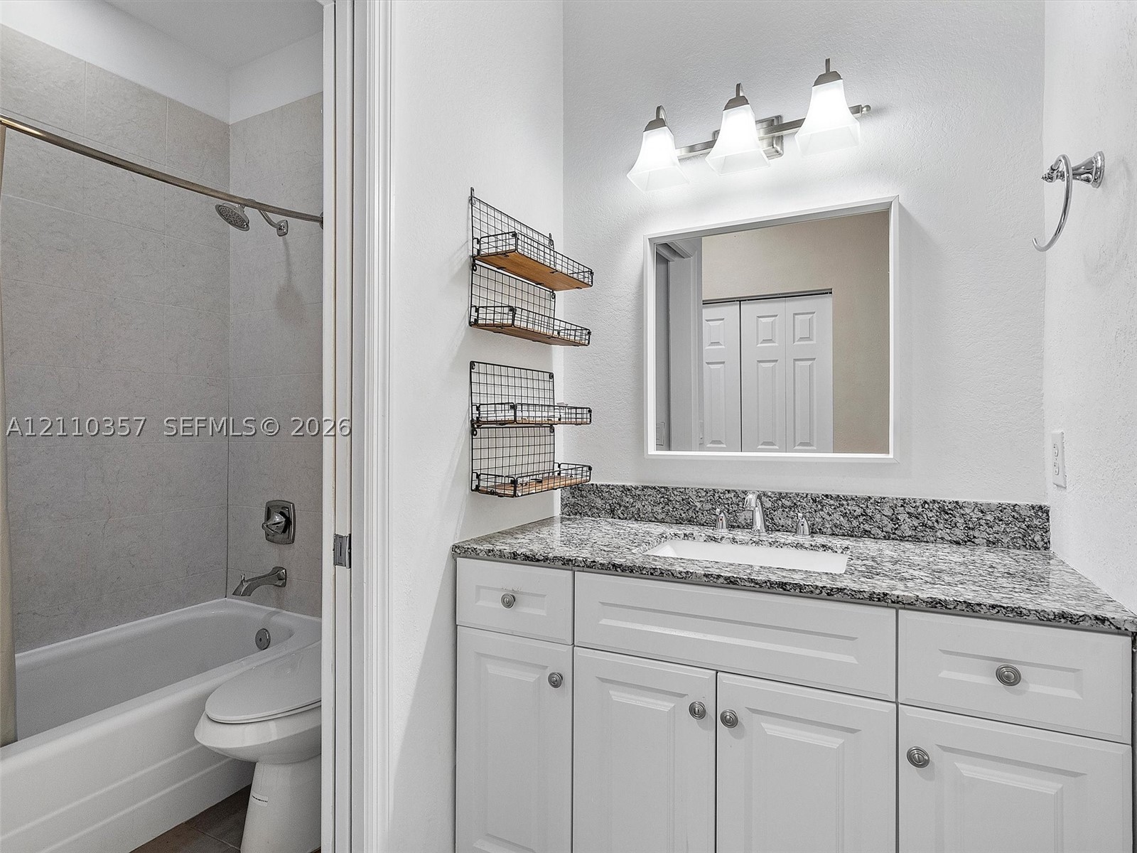 85 Gulfstream Rd #105A, Dania Beach FL 33004