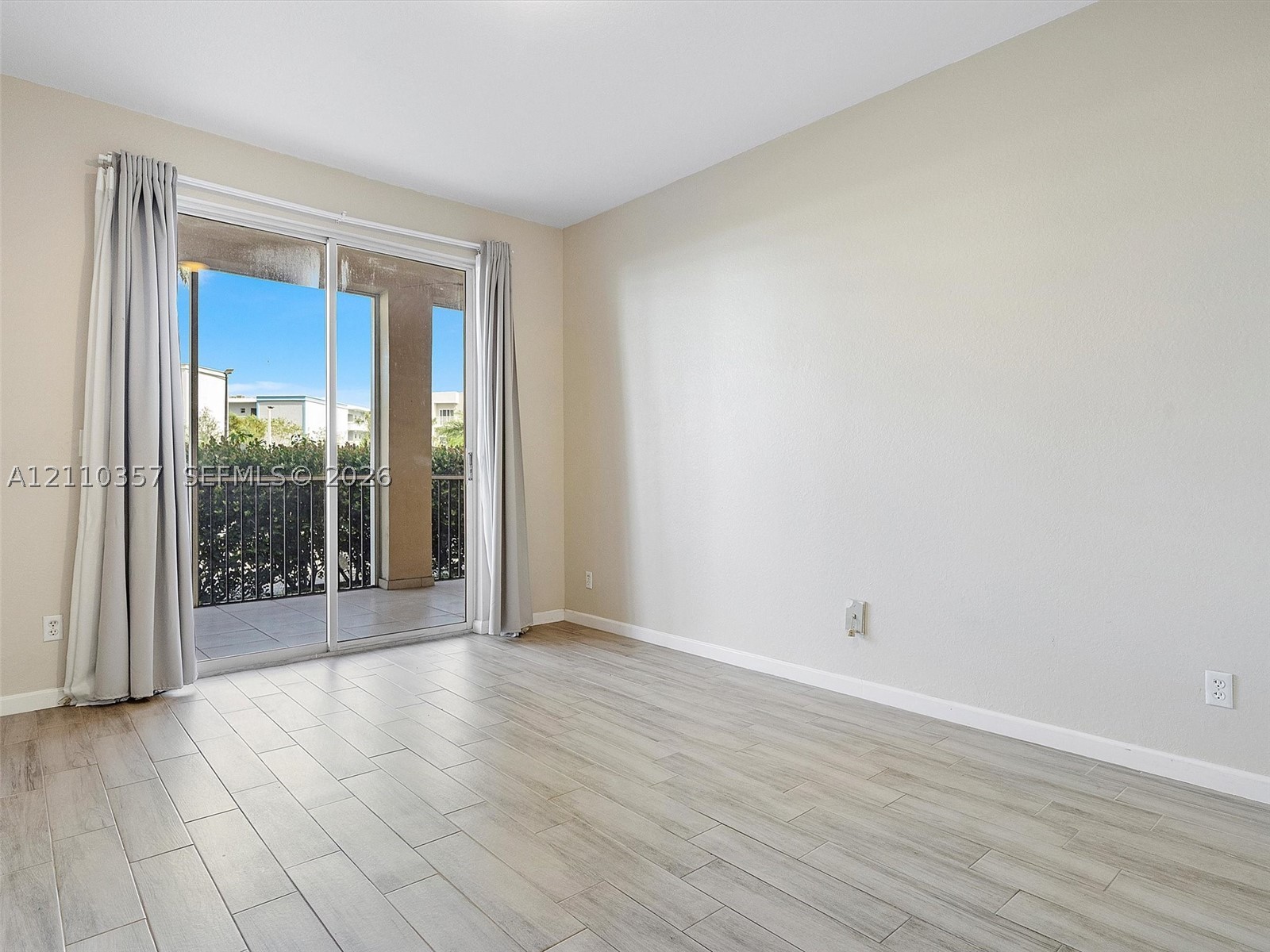 85 Gulfstream Rd #105A, Dania Beach FL 33004