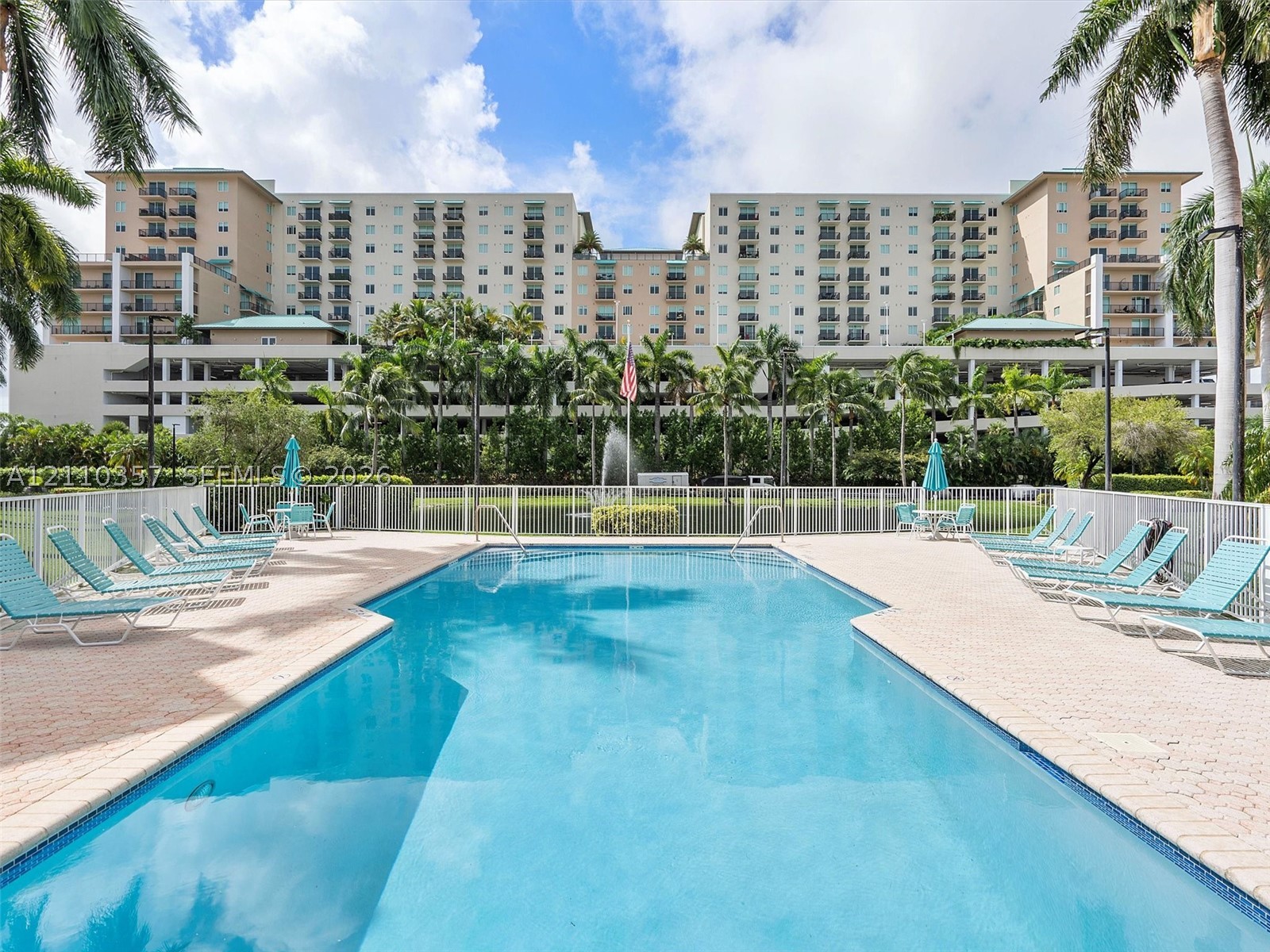 85 Gulfstream Rd #105A, Dania Beach FL 33004