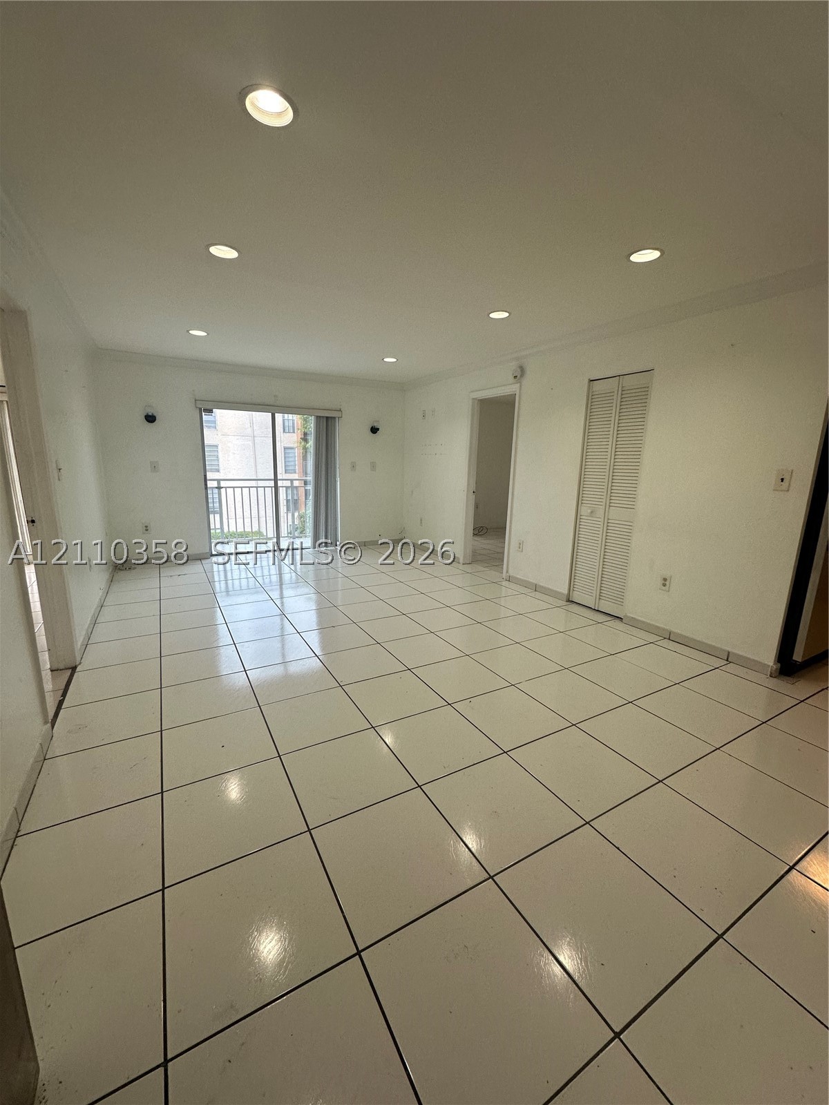 4845 NW 7th St #301-5, Miami FL 33126