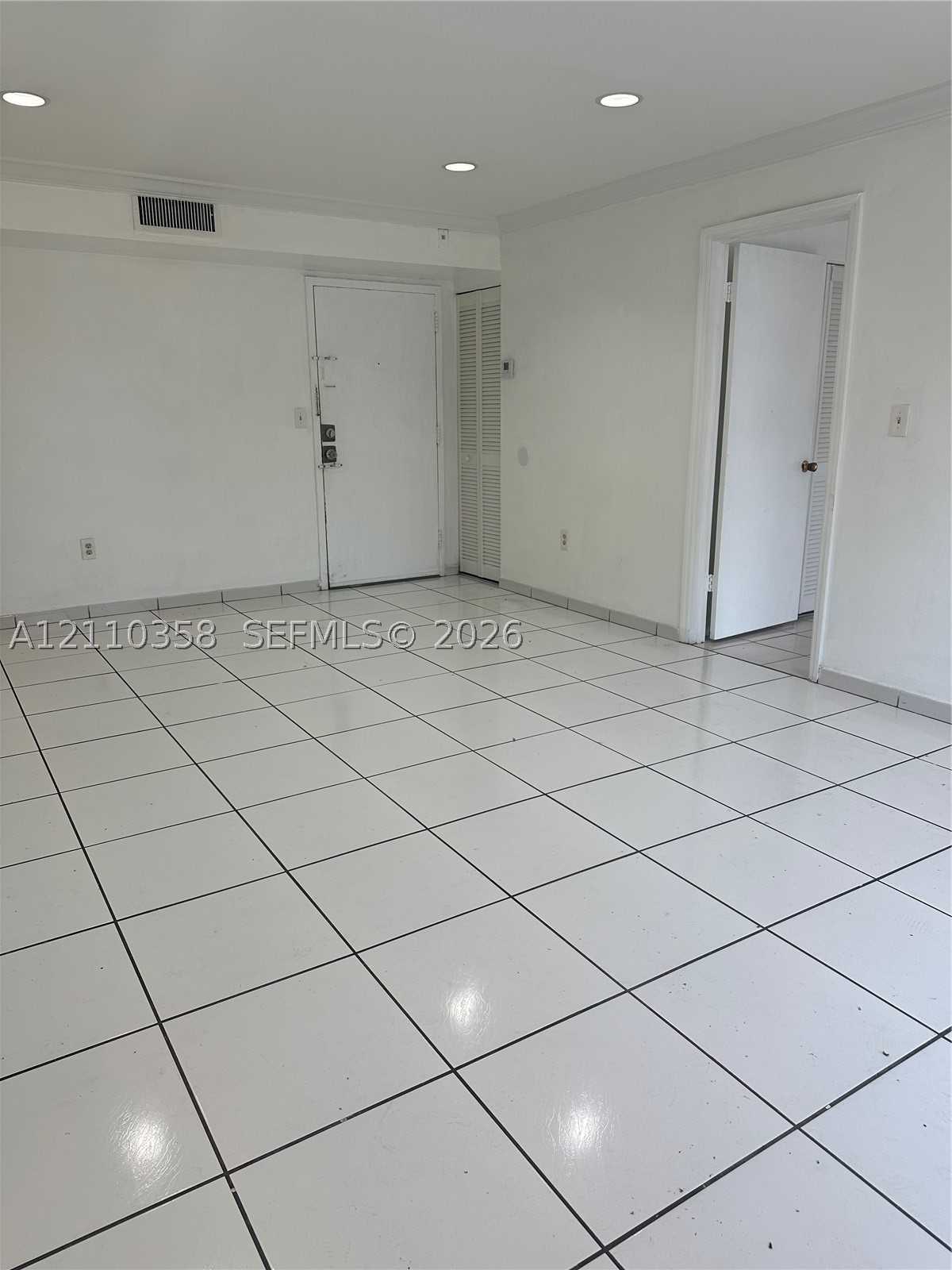 4845 NW 7th St #301-5, Miami FL 33126