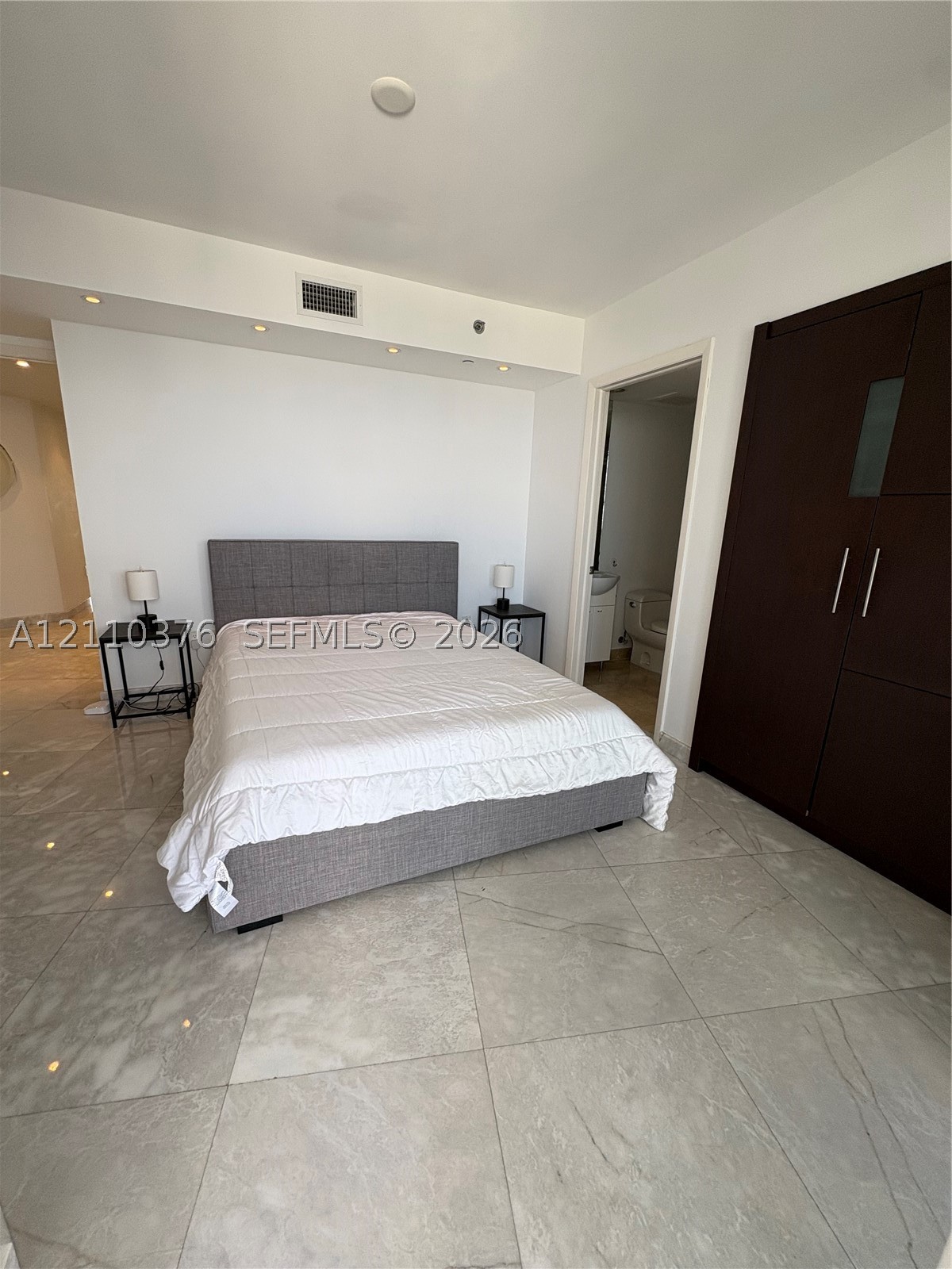 17201 Collins Ave #4004, Sunny Isles Beach FL 33160