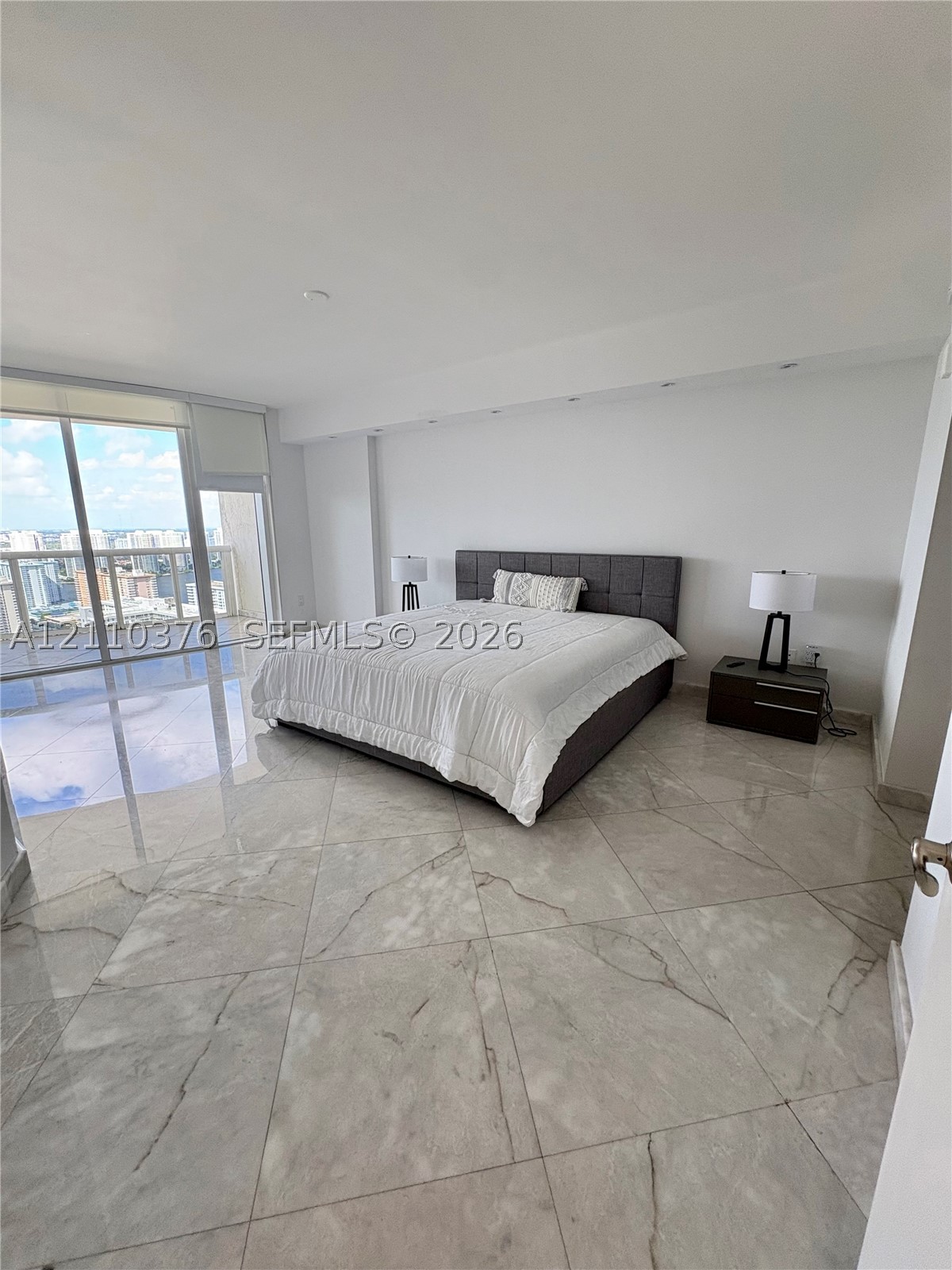 17201 Collins Ave #4004, Sunny Isles Beach FL 33160