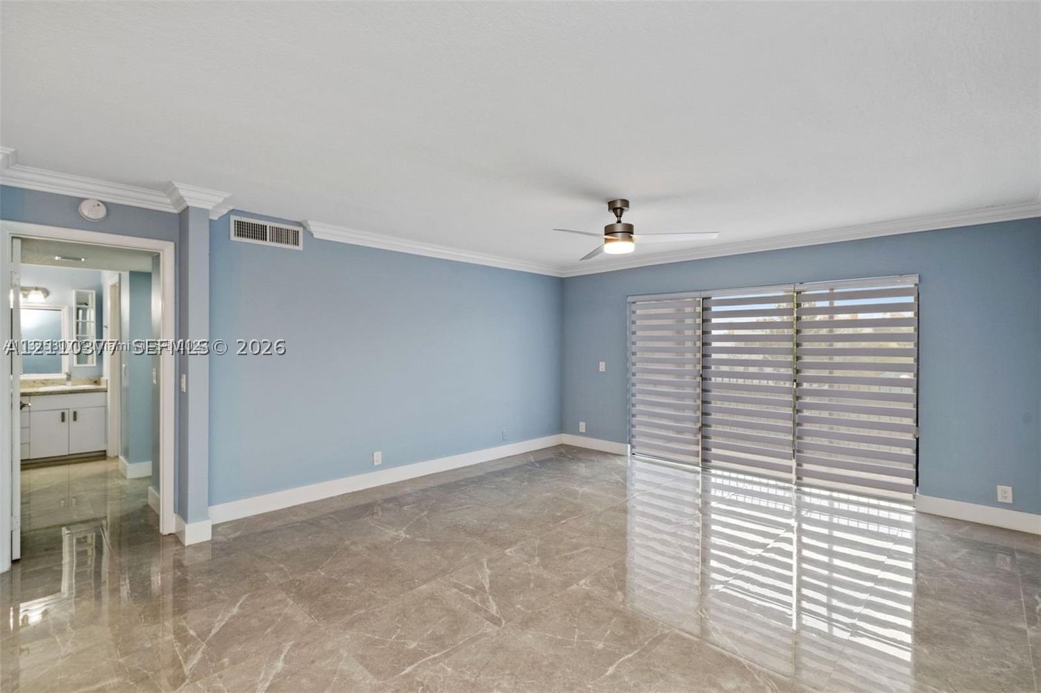 390 Racquet Club Rd #202, Weston FL 33326