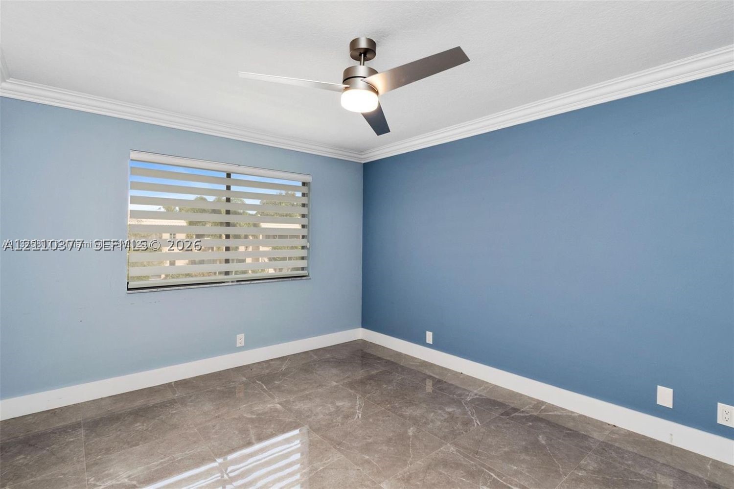 390 Racquet Club Rd #202, Weston FL 33326