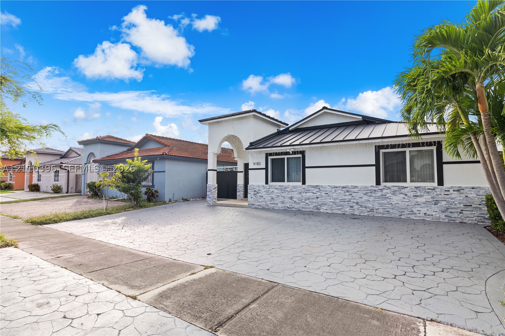 9182 NW 112th Ter, Hialeah Gardens FL 33018