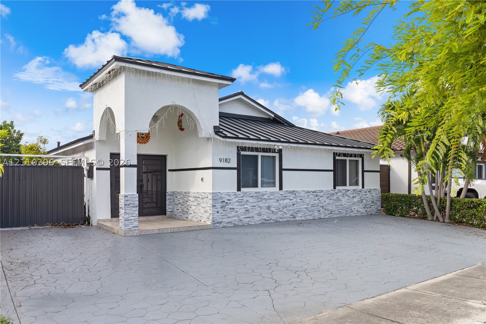 9182 NW 112th Ter, Hialeah Gardens FL 33018