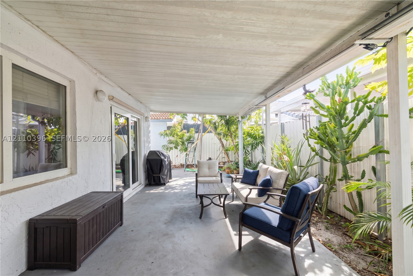 9182 NW 112th Ter, Hialeah Gardens FL 33018