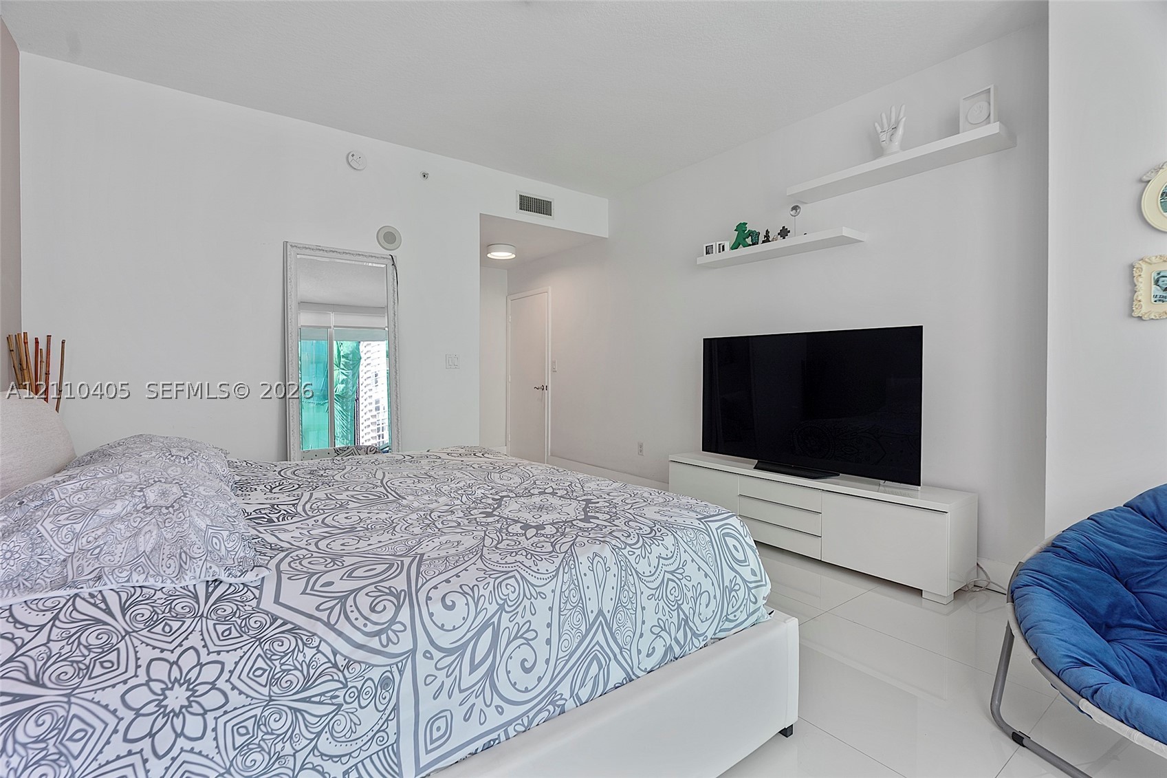 31 SE 5th St #3516, Miami FL 33131